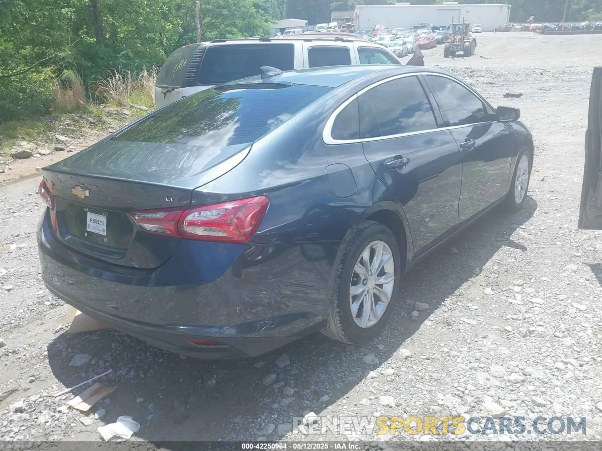 4 Photograph of a damaged car 1G1ZD5ST6KF169206 CHEVROLET MALIBU 2019