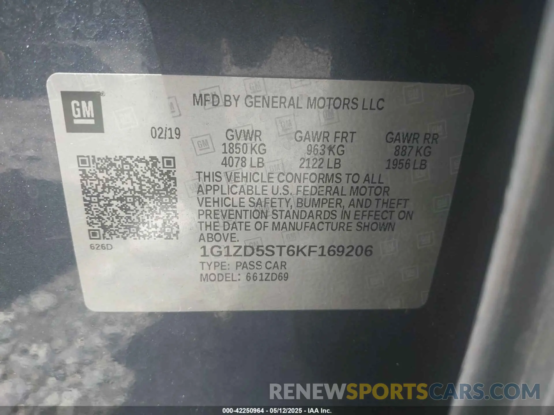 9 Photograph of a damaged car 1G1ZD5ST6KF169206 CHEVROLET MALIBU 2019