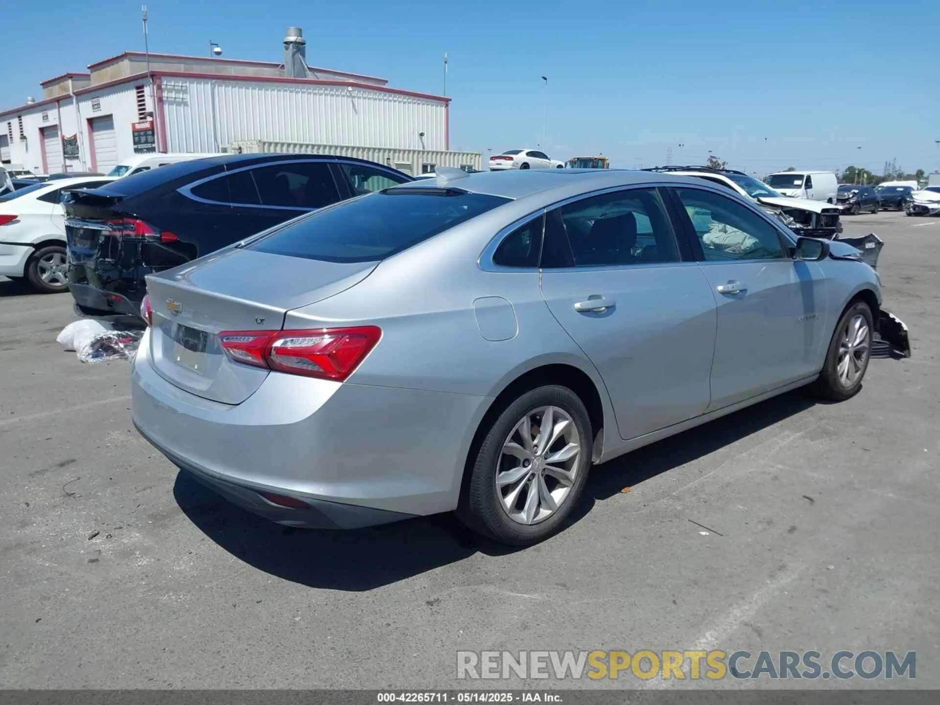 4 Photograph of a damaged car 1G1ZD5ST7KF112013 CHEVROLET MALIBU 2019