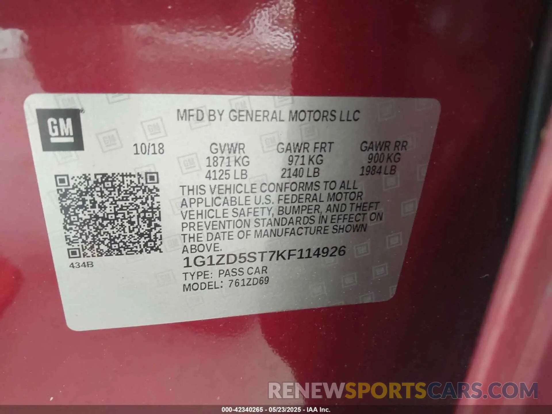 9 Photograph of a damaged car 1G1ZD5ST7KF114926 CHEVROLET MALIBU 2019