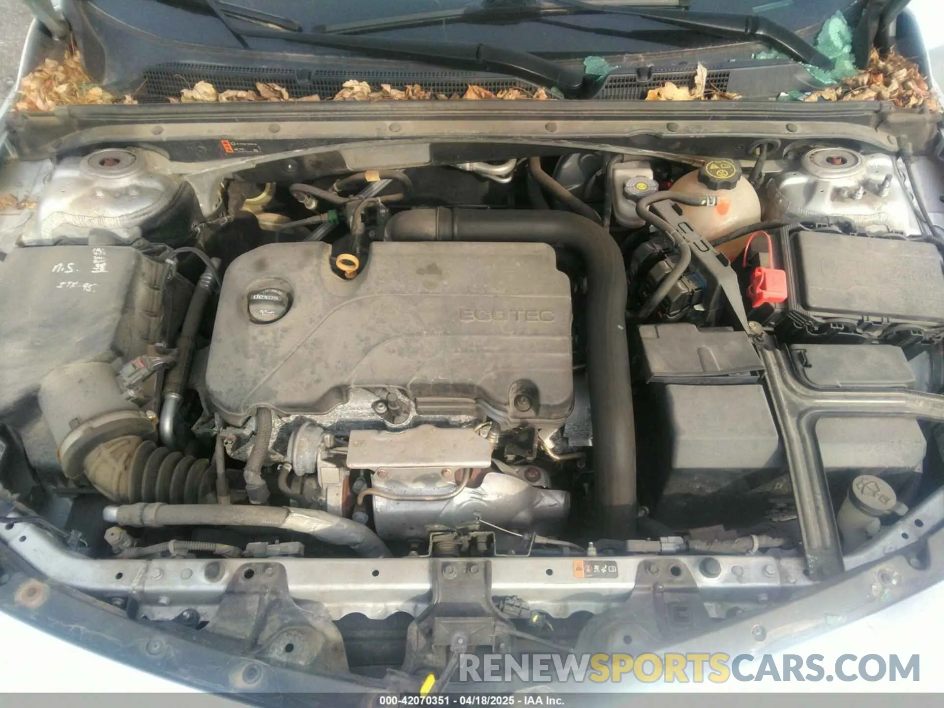 10 Photograph of a damaged car 1G1ZD5ST7KF148641 CHEVROLET MALIBU 2019