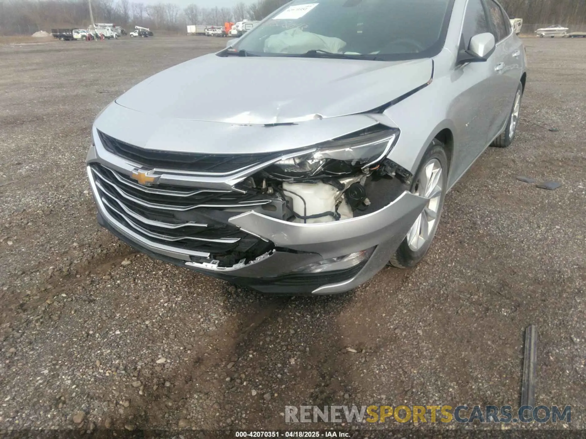 6 Photograph of a damaged car 1G1ZD5ST7KF148641 CHEVROLET MALIBU 2019