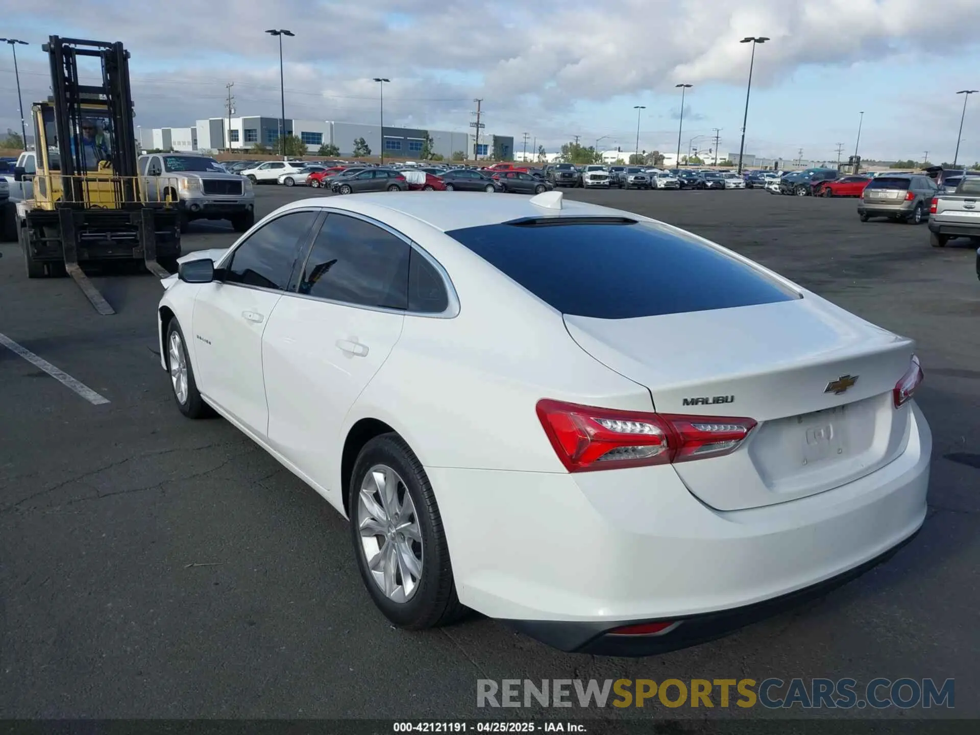 3 Photograph of a damaged car 1G1ZD5ST7KF152897 CHEVROLET MALIBU 2019