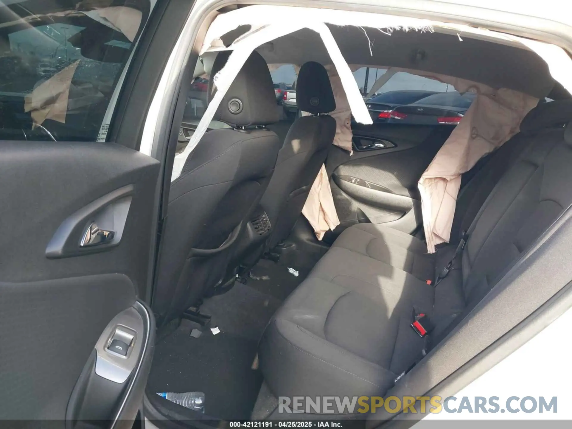 8 Photograph of a damaged car 1G1ZD5ST7KF152897 CHEVROLET MALIBU 2019