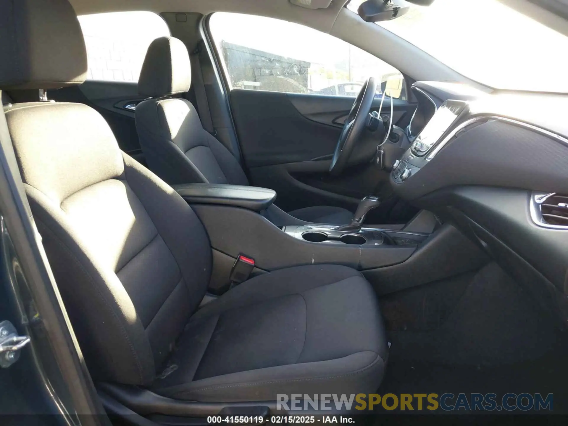 5 Photograph of a damaged car 1G1ZD5ST7KF154956 CHEVROLET MALIBU 2019