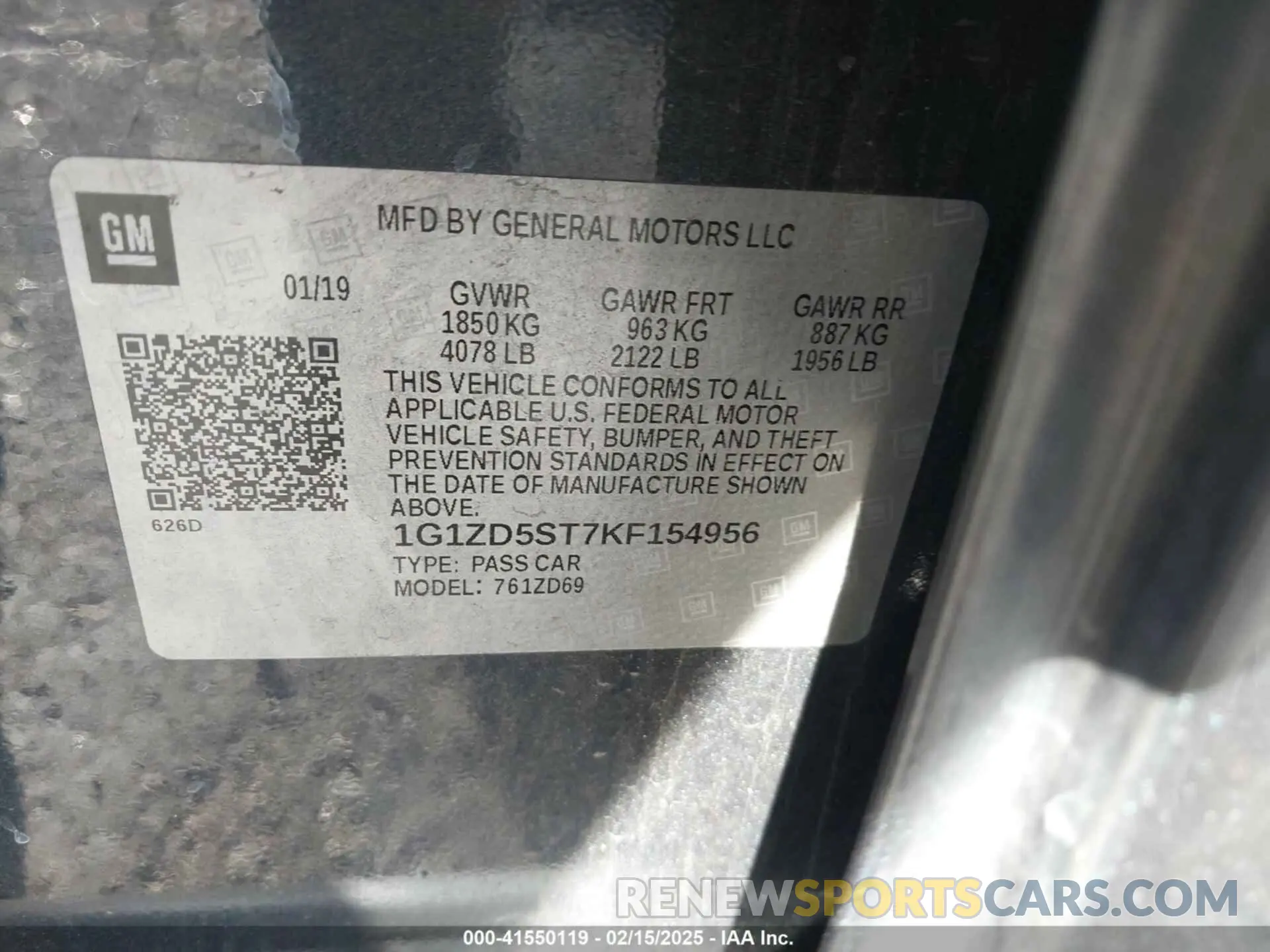 9 Photograph of a damaged car 1G1ZD5ST7KF154956 CHEVROLET MALIBU 2019