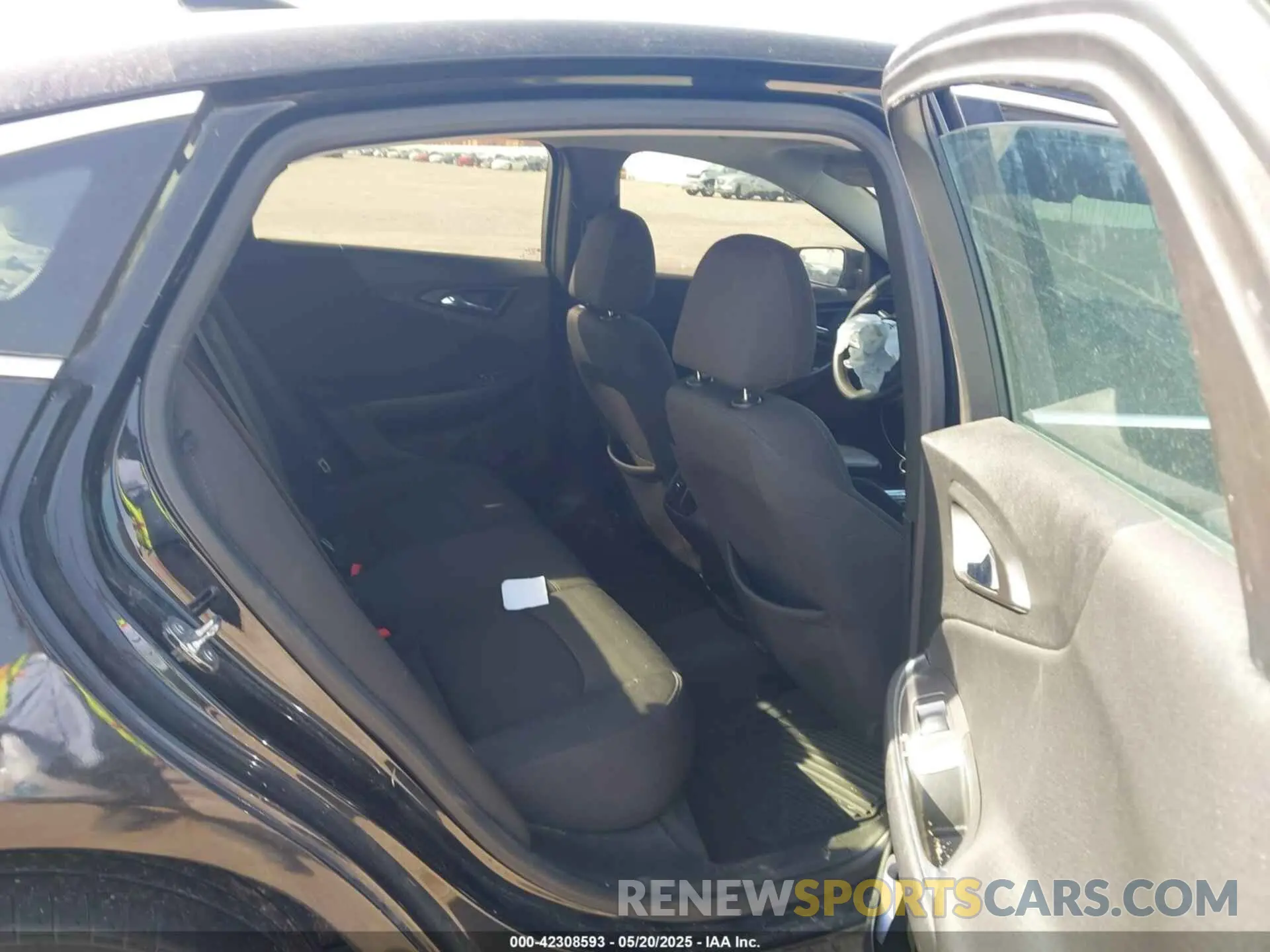 8 Photograph of a damaged car 1G1ZD5ST7KF155668 CHEVROLET MALIBU 2019