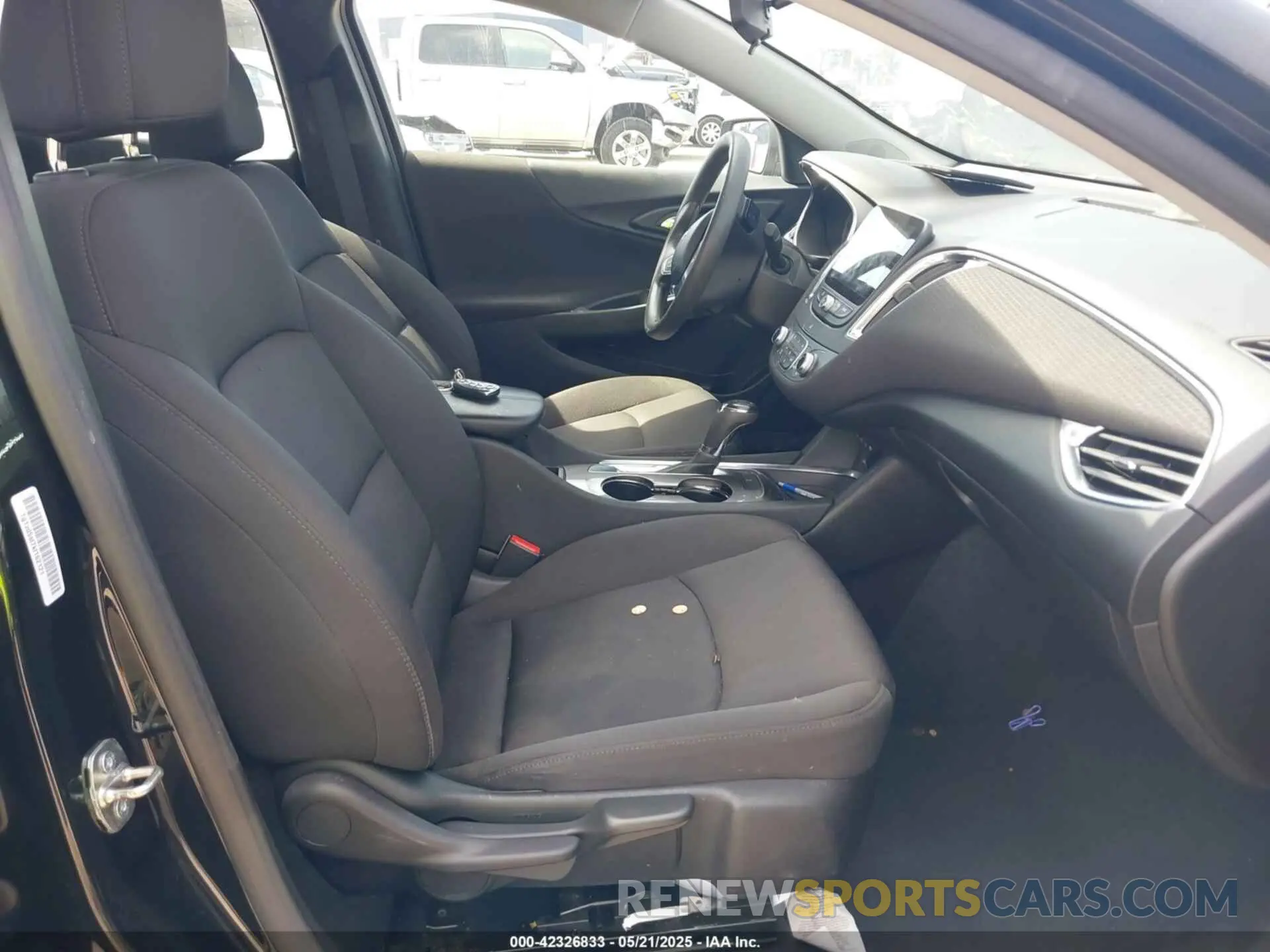 5 Photograph of a damaged car 1G1ZD5ST7KF162121 CHEVROLET MALIBU 2019