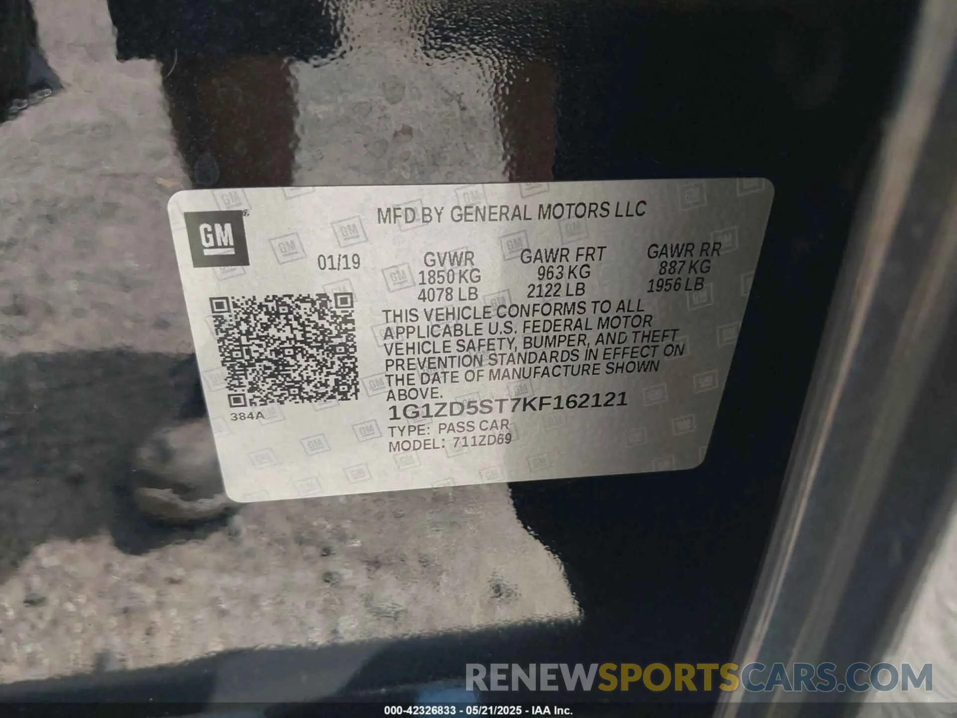 9 Photograph of a damaged car 1G1ZD5ST7KF162121 CHEVROLET MALIBU 2019