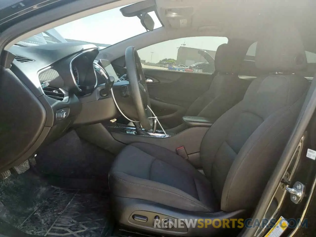 7 Photograph of a damaged car 1G1ZD5ST7KF171076 CHEVROLET MALIBU 2019