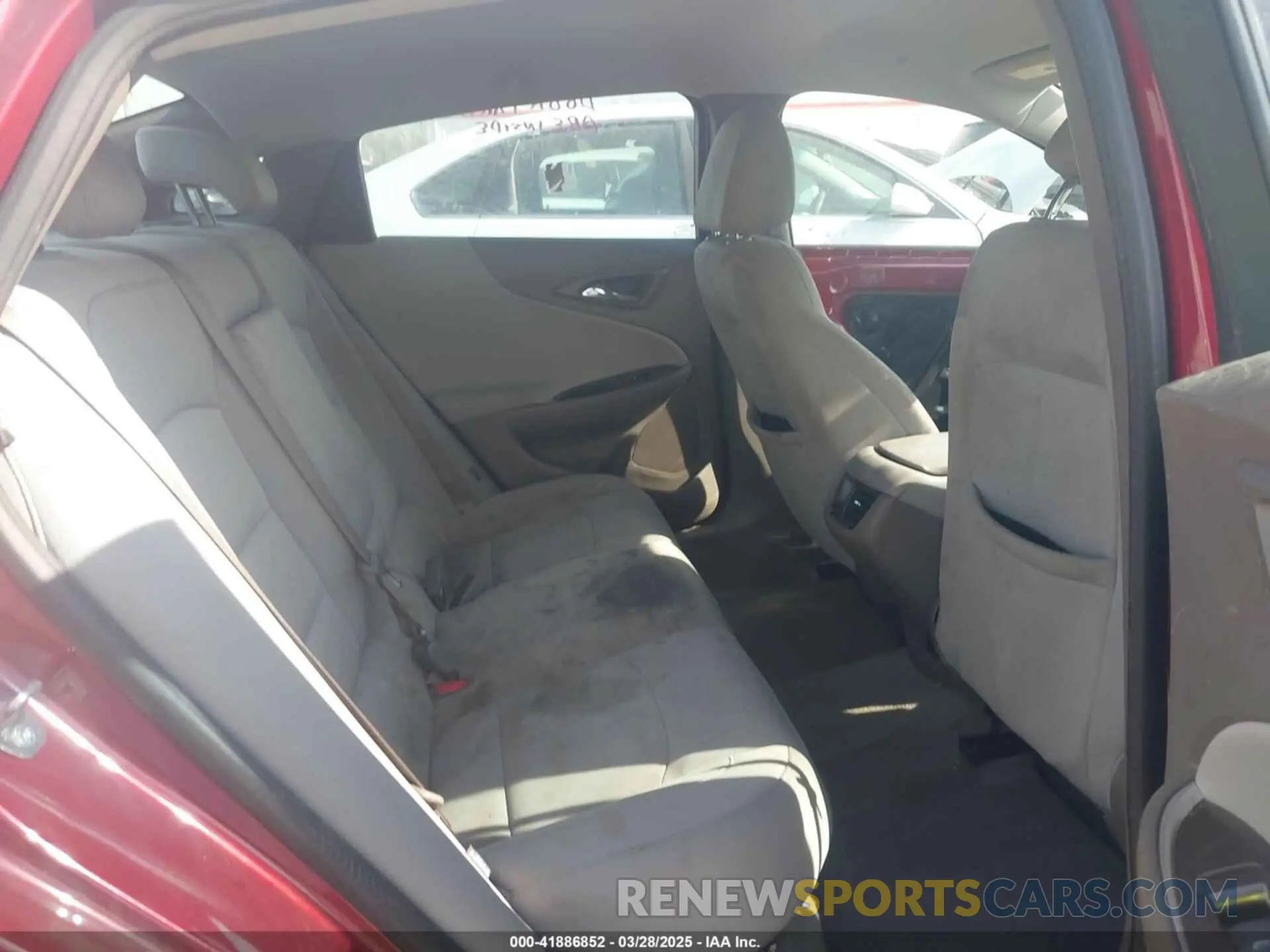 8 Photograph of a damaged car 1G1ZD5ST7KF188489 CHEVROLET MALIBU 2019