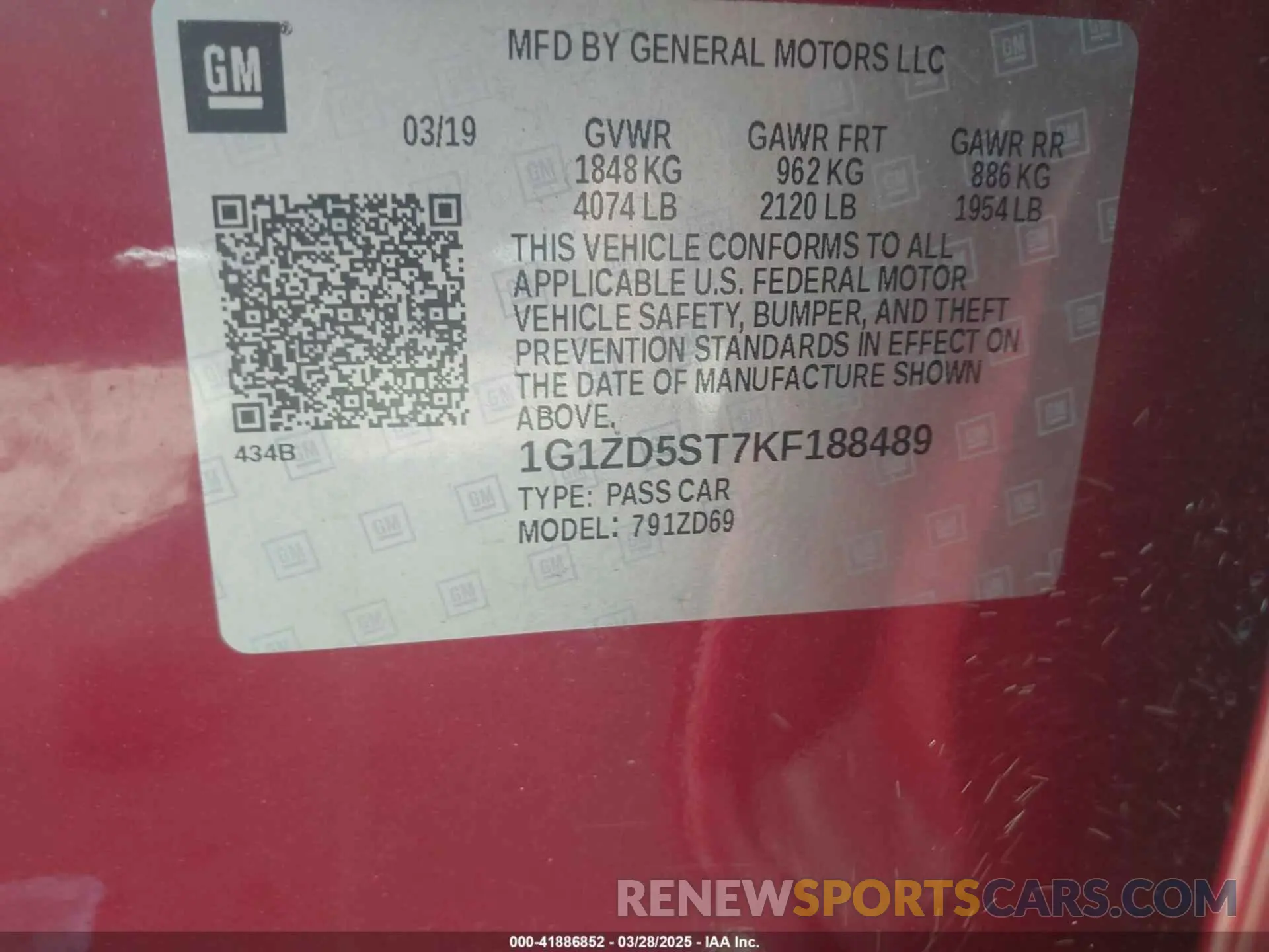 9 Photograph of a damaged car 1G1ZD5ST7KF188489 CHEVROLET MALIBU 2019