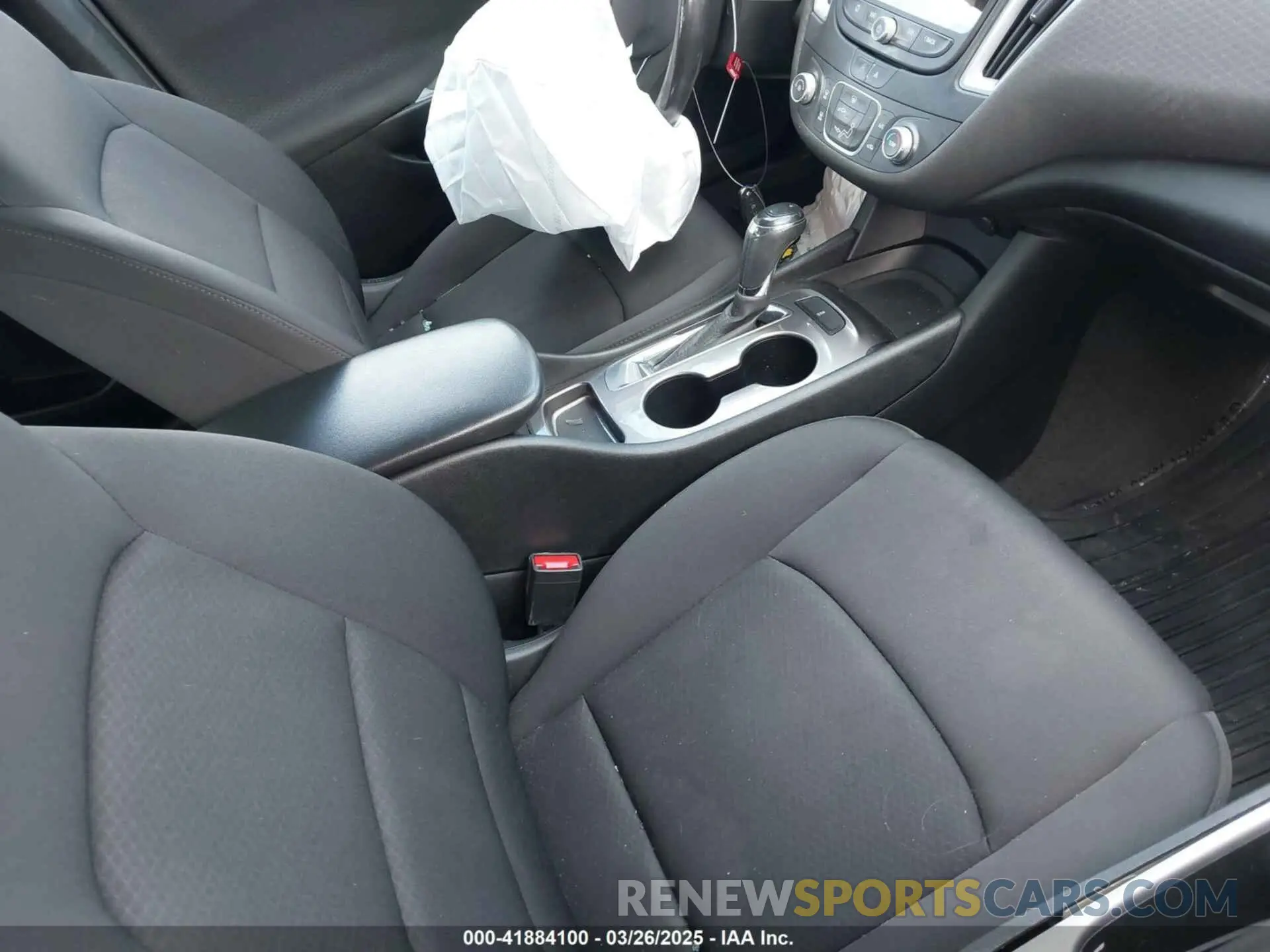 5 Photograph of a damaged car 1G1ZD5ST7KF190419 CHEVROLET MALIBU 2019