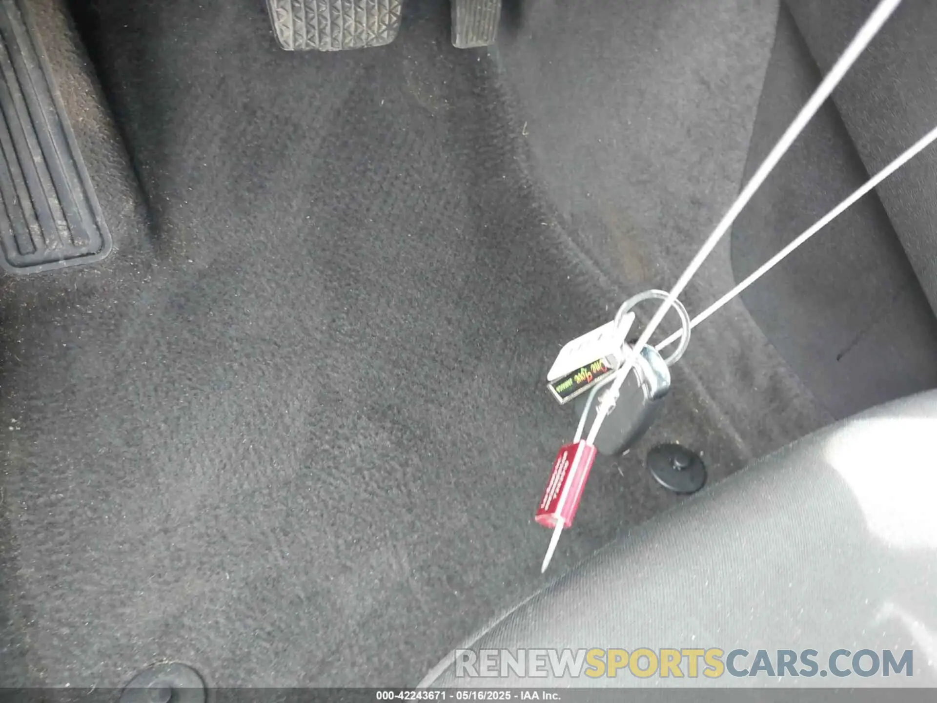 11 Photograph of a damaged car 1G1ZD5ST8KF105961 CHEVROLET MALIBU 2019