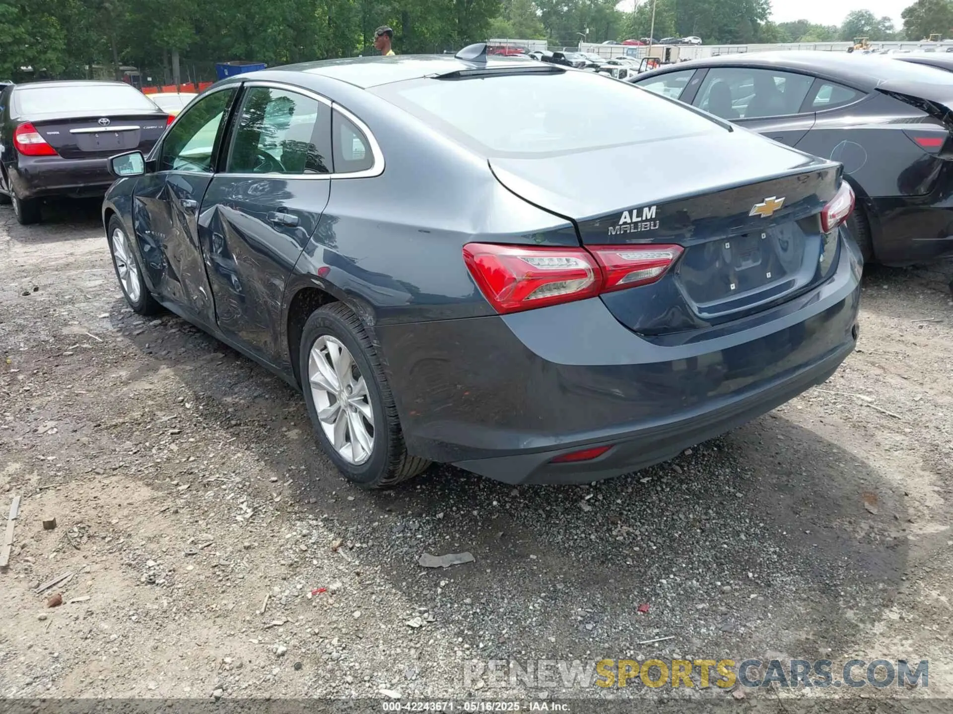 3 Photograph of a damaged car 1G1ZD5ST8KF105961 CHEVROLET MALIBU 2019