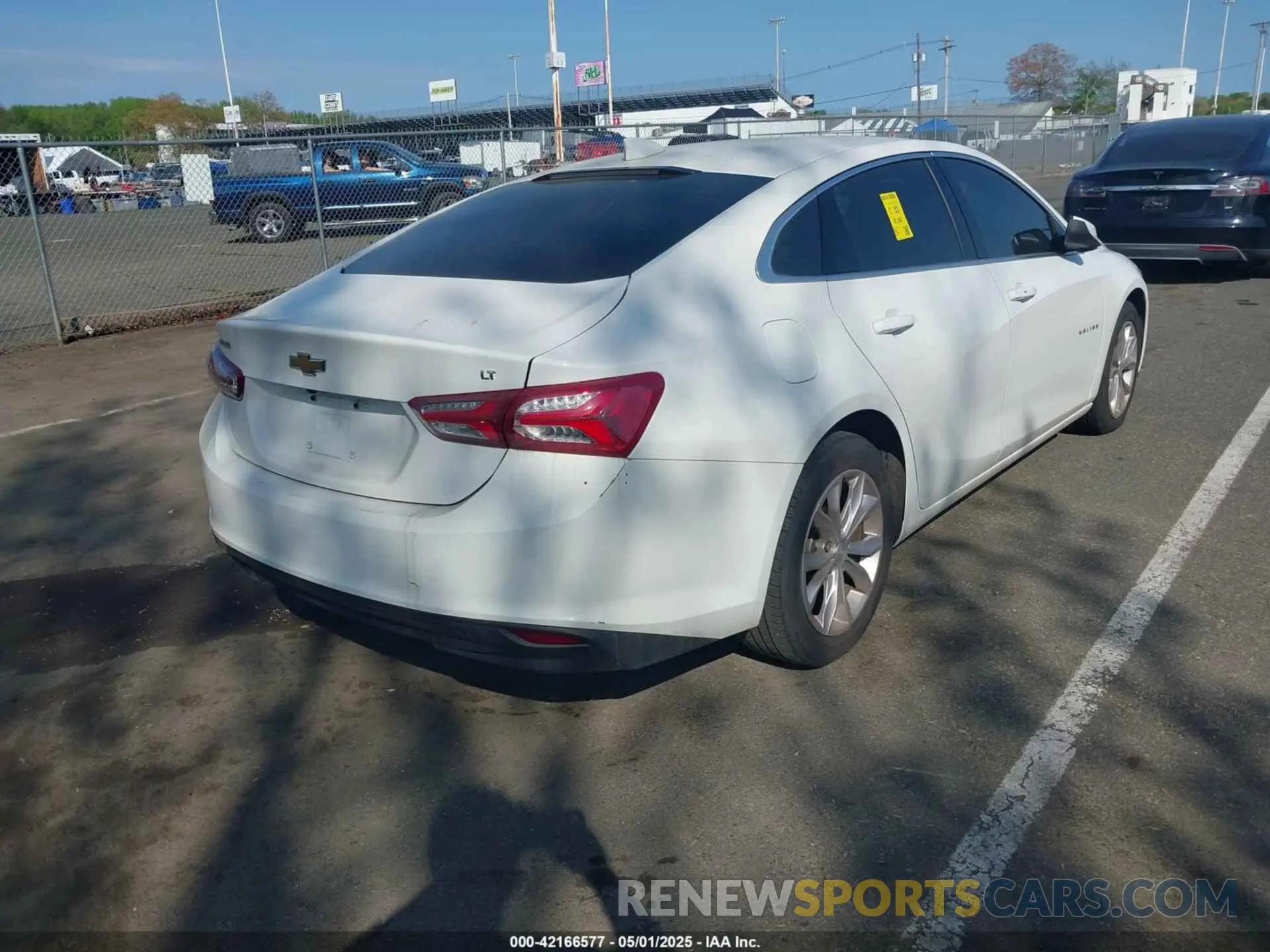 4 Photograph of a damaged car 1G1ZD5ST8KF113767 CHEVROLET MALIBU 2019