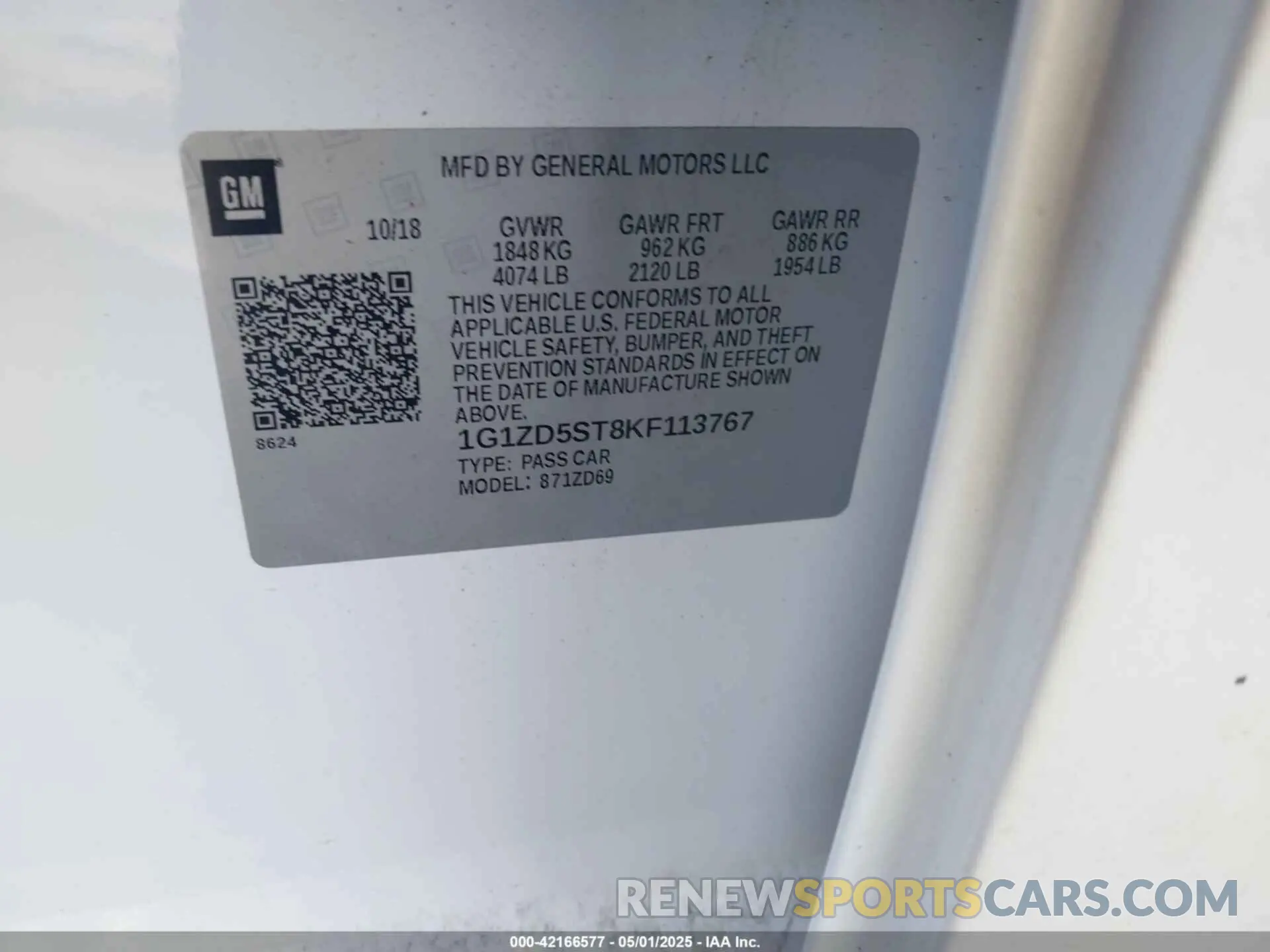 9 Photograph of a damaged car 1G1ZD5ST8KF113767 CHEVROLET MALIBU 2019