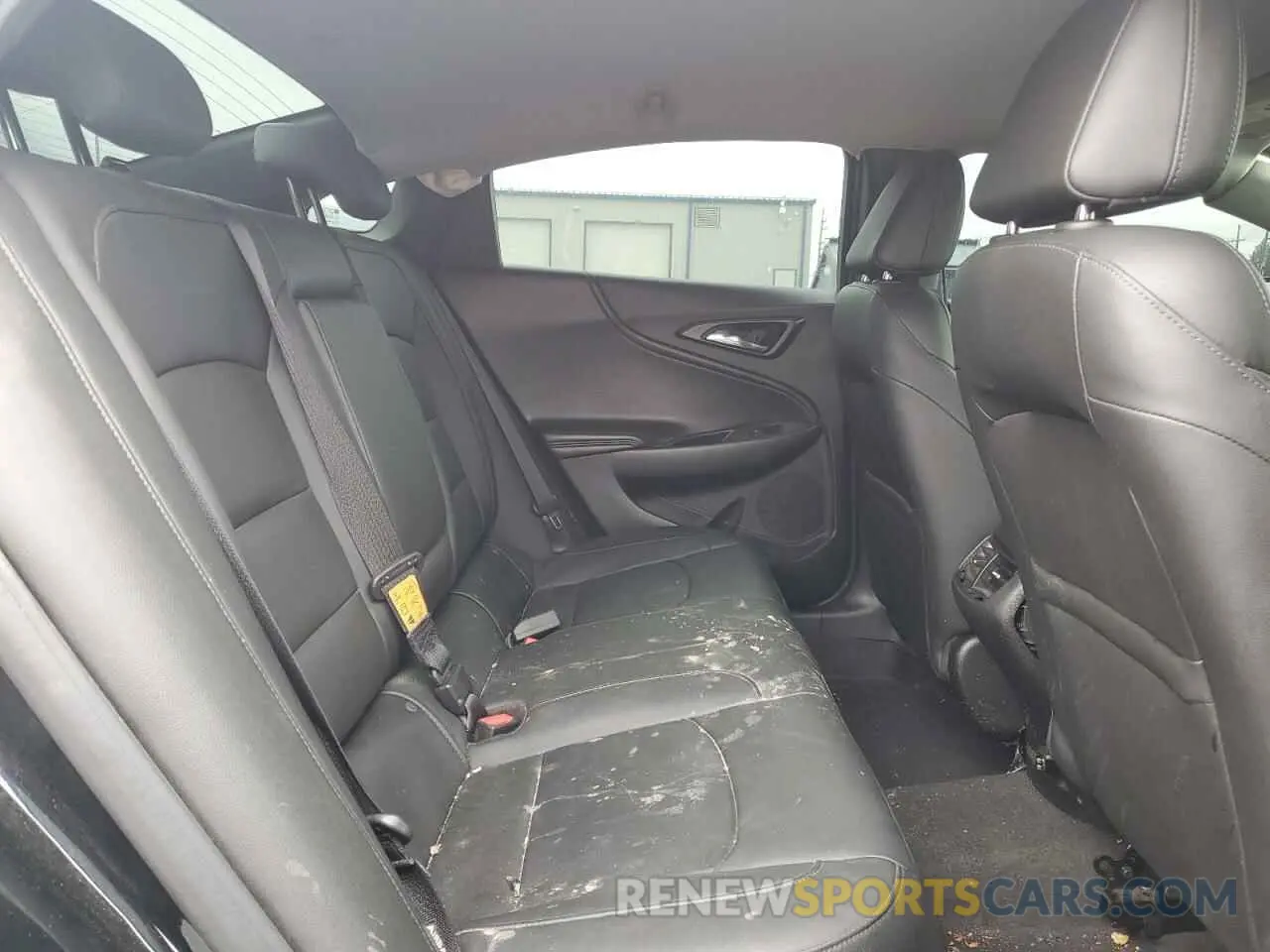 10 Photograph of a damaged car 1G1ZD5ST8KF121688 CHEVROLET MALIBU 2019