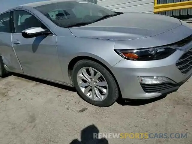 10 Photograph of a damaged car 1G1ZD5ST8KF139723 CHEVROLET MALIBU 2019