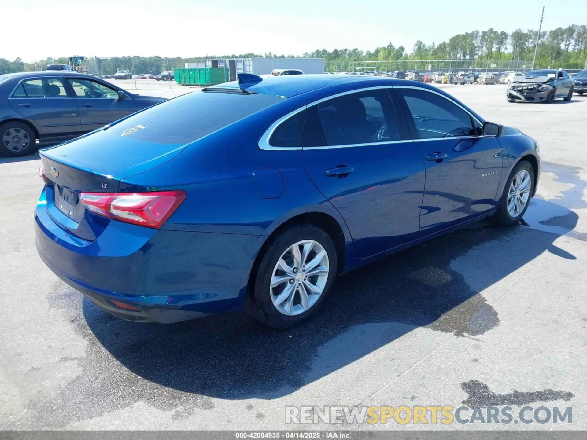 4 Photograph of a damaged car 1G1ZD5ST8KF141486 CHEVROLET MALIBU 2019