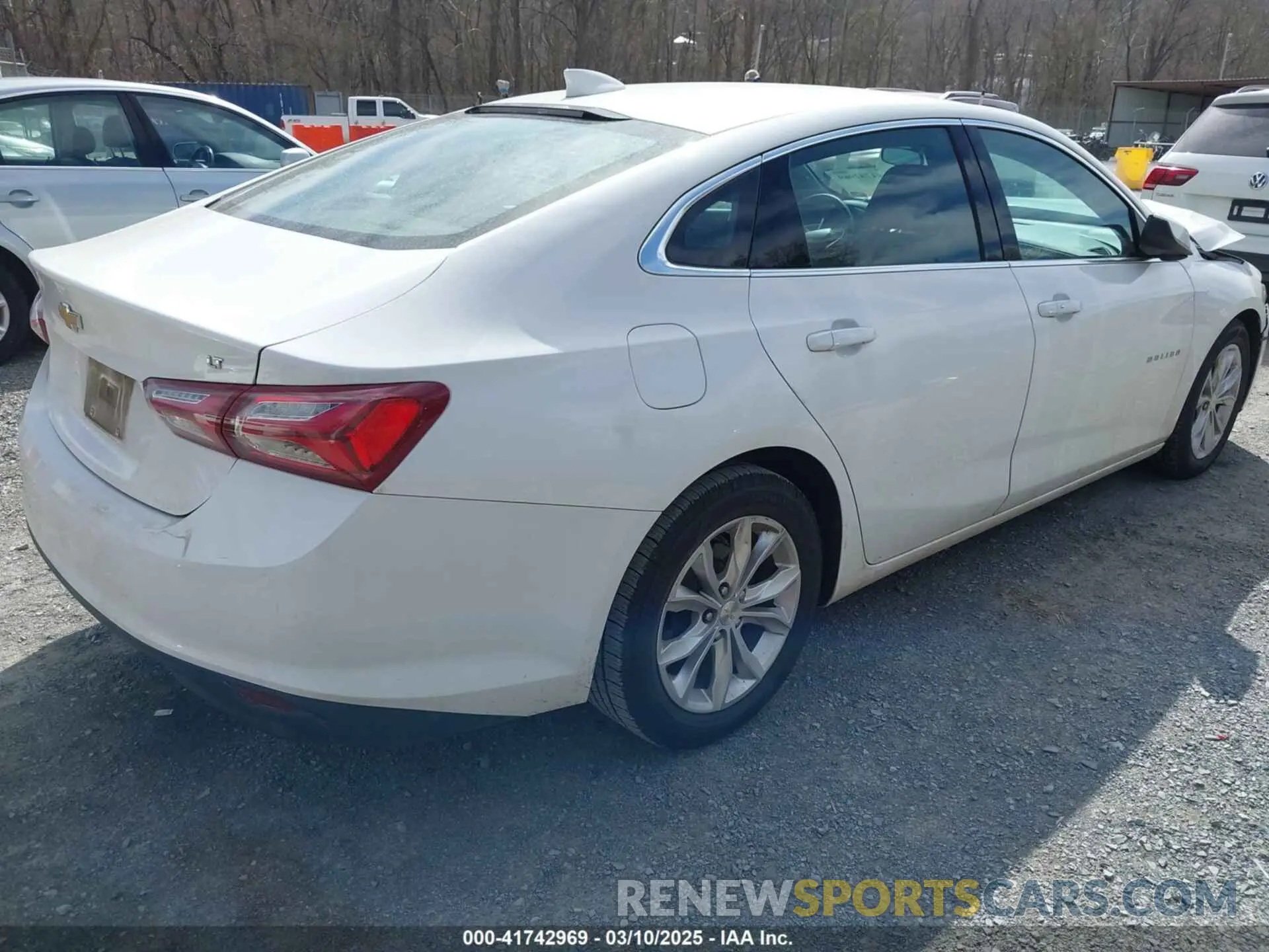 4 Photograph of a damaged car 1G1ZD5ST8KF155579 CHEVROLET MALIBU 2019