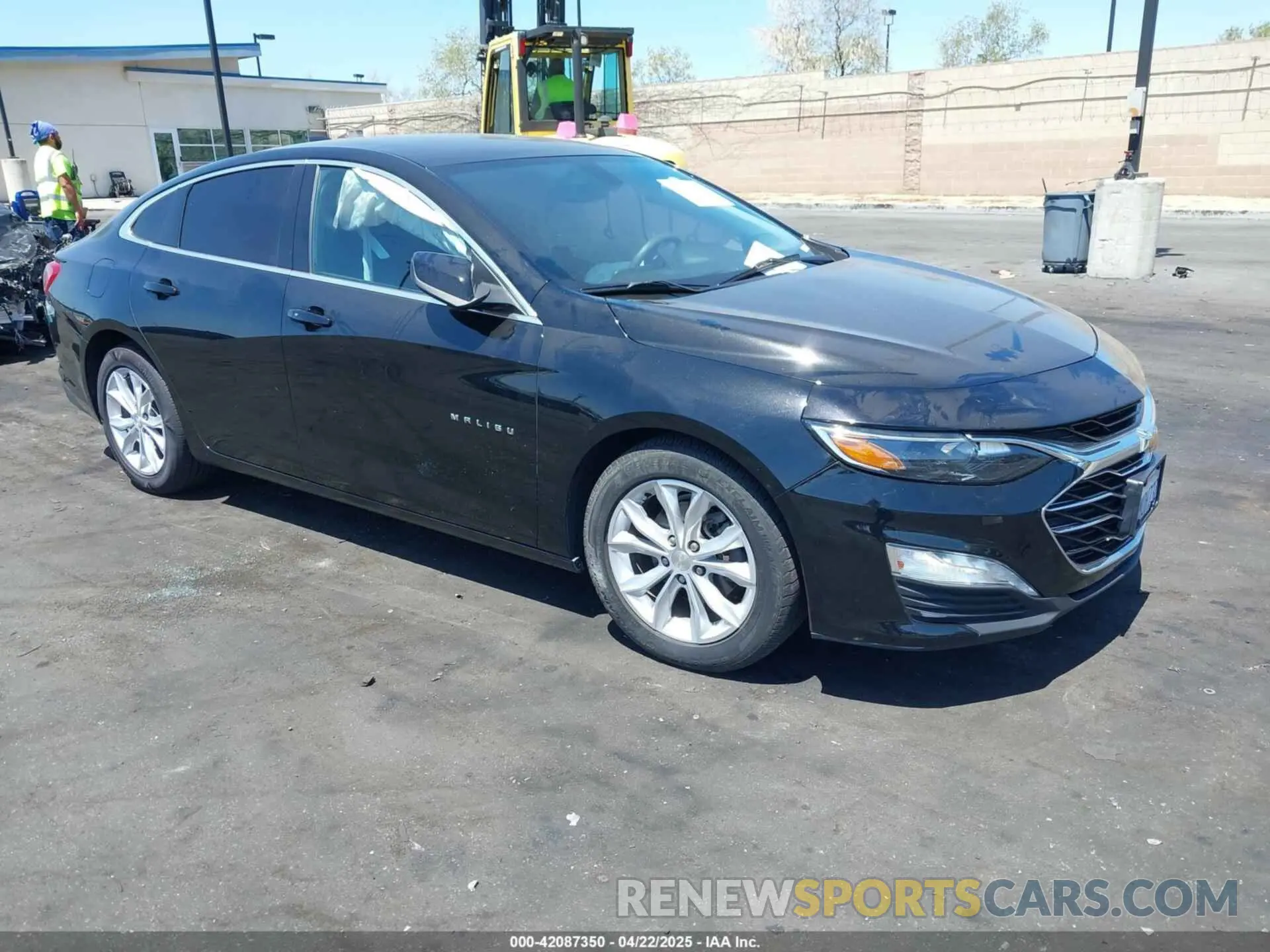 1 Photograph of a damaged car 1G1ZD5ST8KF157316 CHEVROLET MALIBU 2019