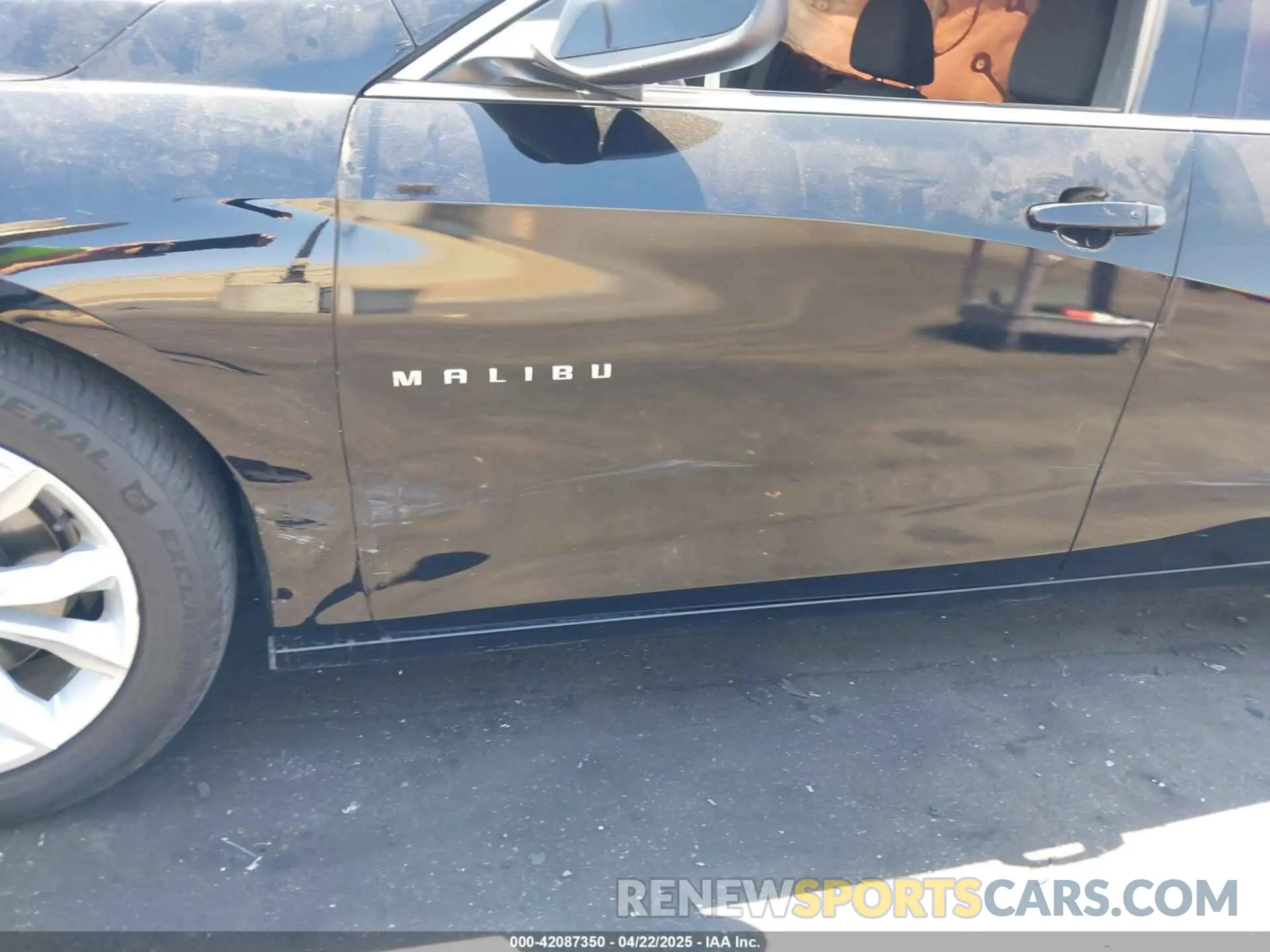12 Photograph of a damaged car 1G1ZD5ST8KF157316 CHEVROLET MALIBU 2019