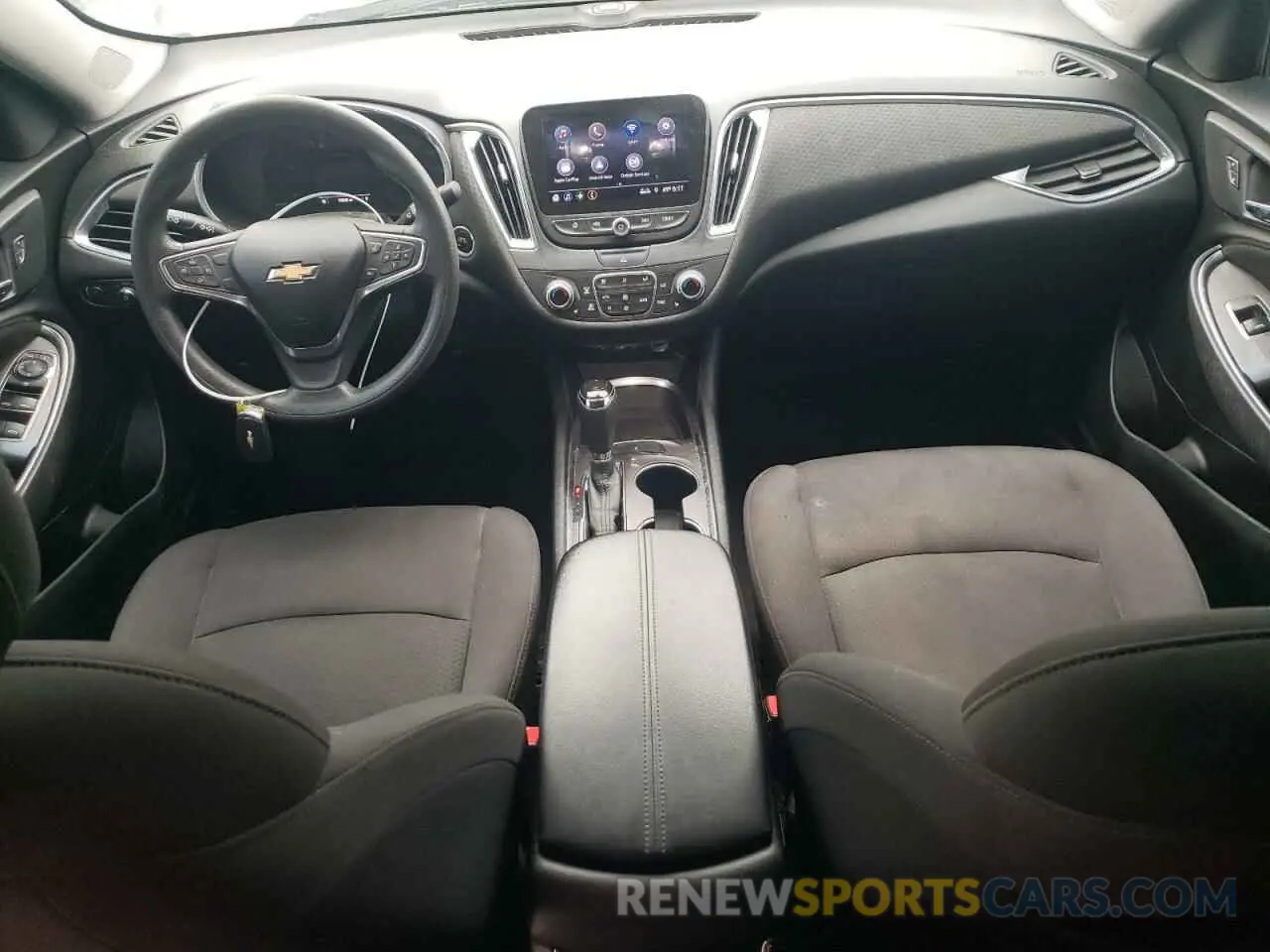 8 Photograph of a damaged car 1G1ZD5ST8KF159390 CHEVROLET MALIBU 2019
