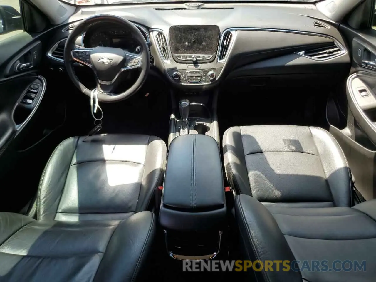 8 Photograph of a damaged car 1G1ZD5ST8KF190137 CHEVROLET MALIBU 2019