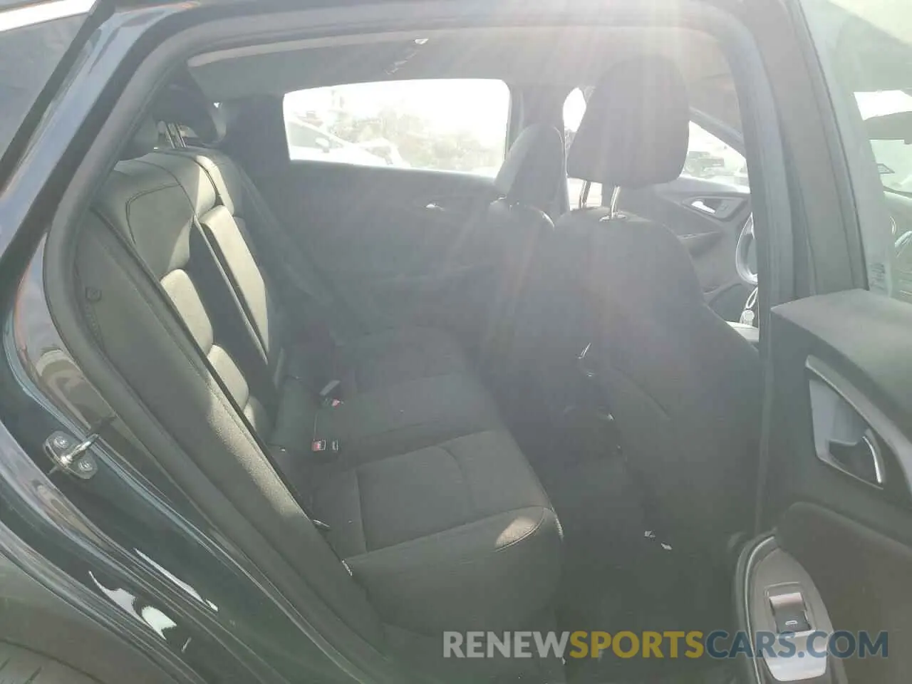 10 Photograph of a damaged car 1G1ZD5ST8KF220656 CHEVROLET MALIBU 2019
