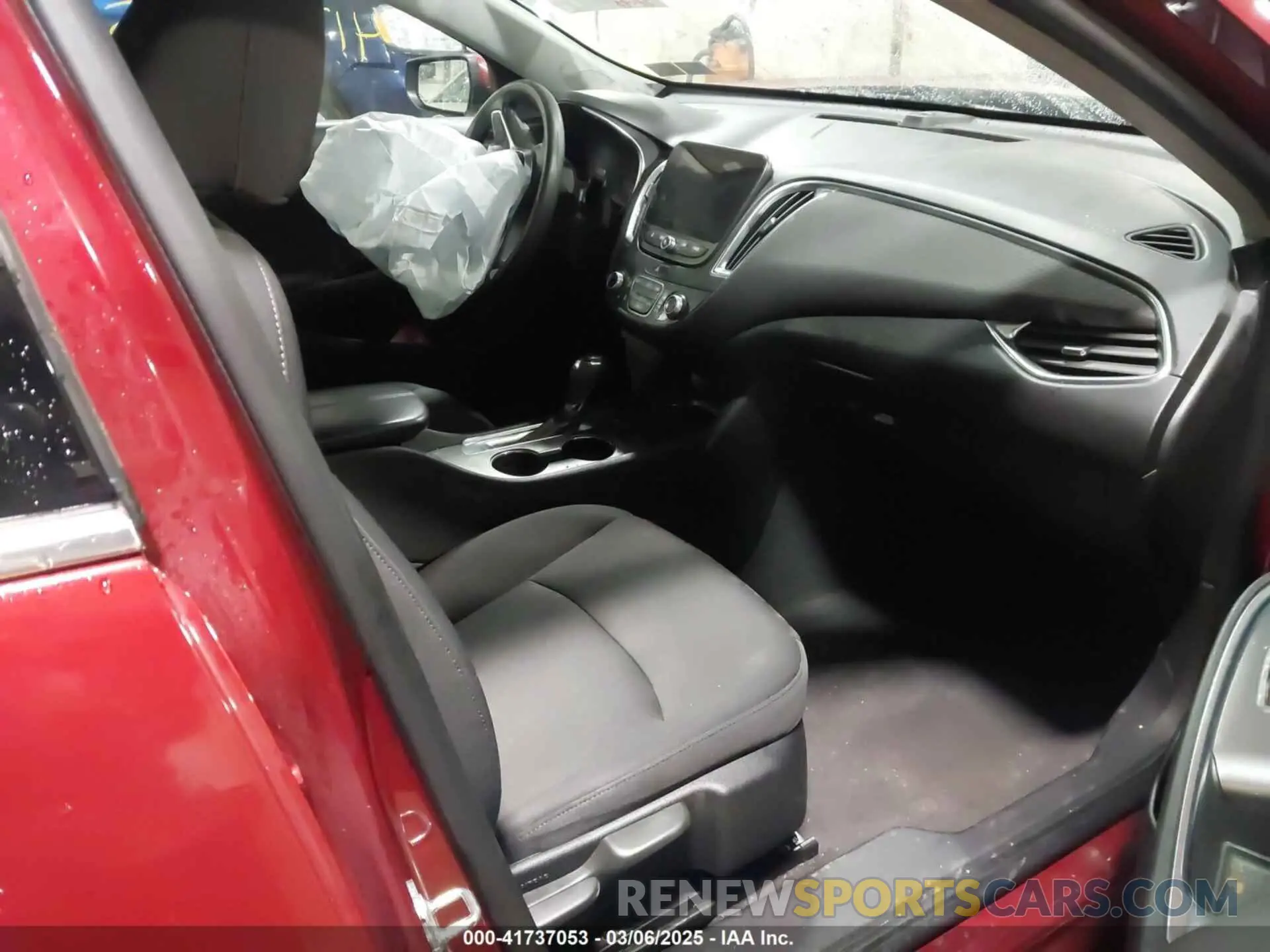 5 Photograph of a damaged car 1G1ZD5ST9KF104494 CHEVROLET MALIBU 2019