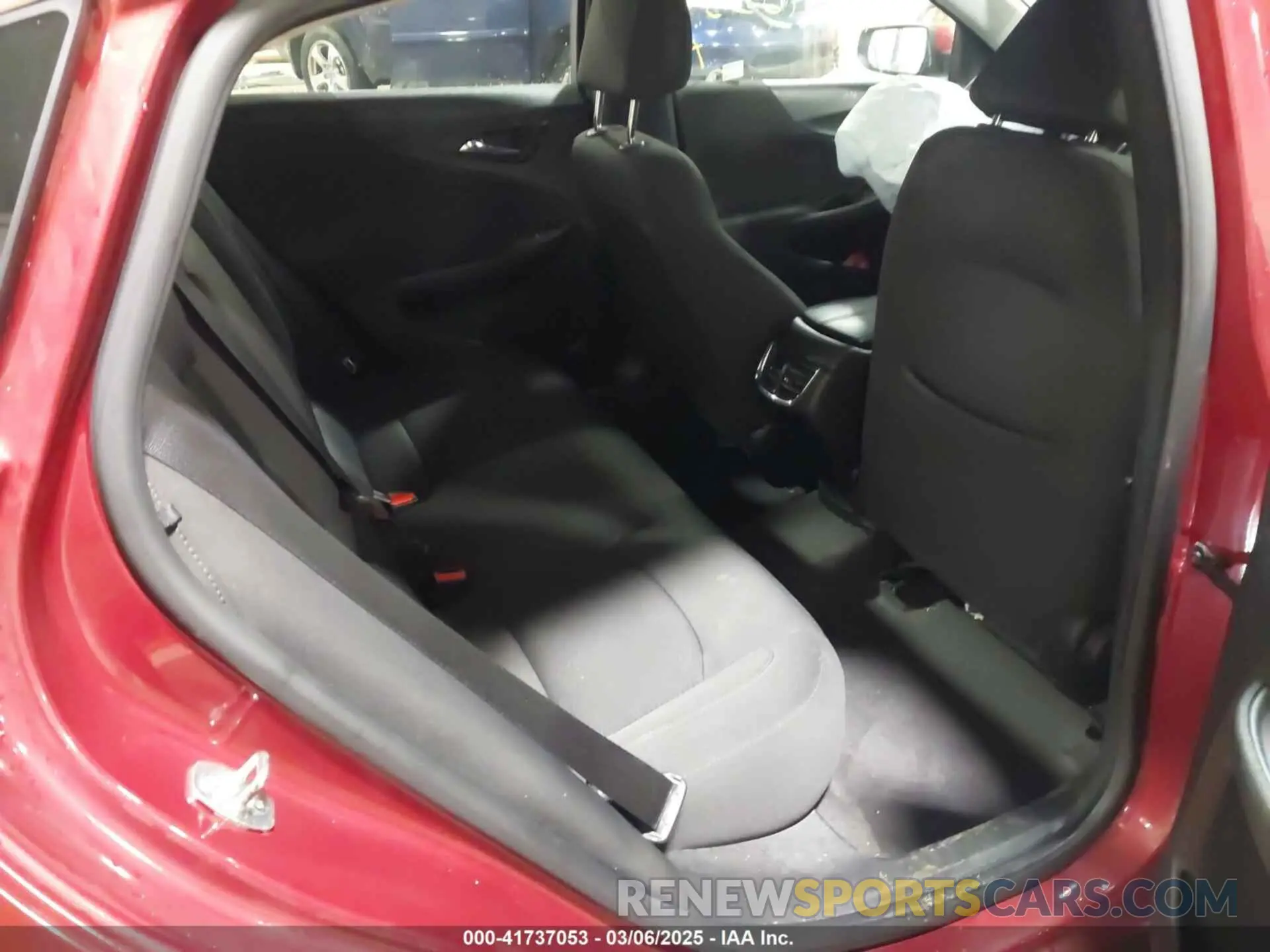 8 Photograph of a damaged car 1G1ZD5ST9KF104494 CHEVROLET MALIBU 2019