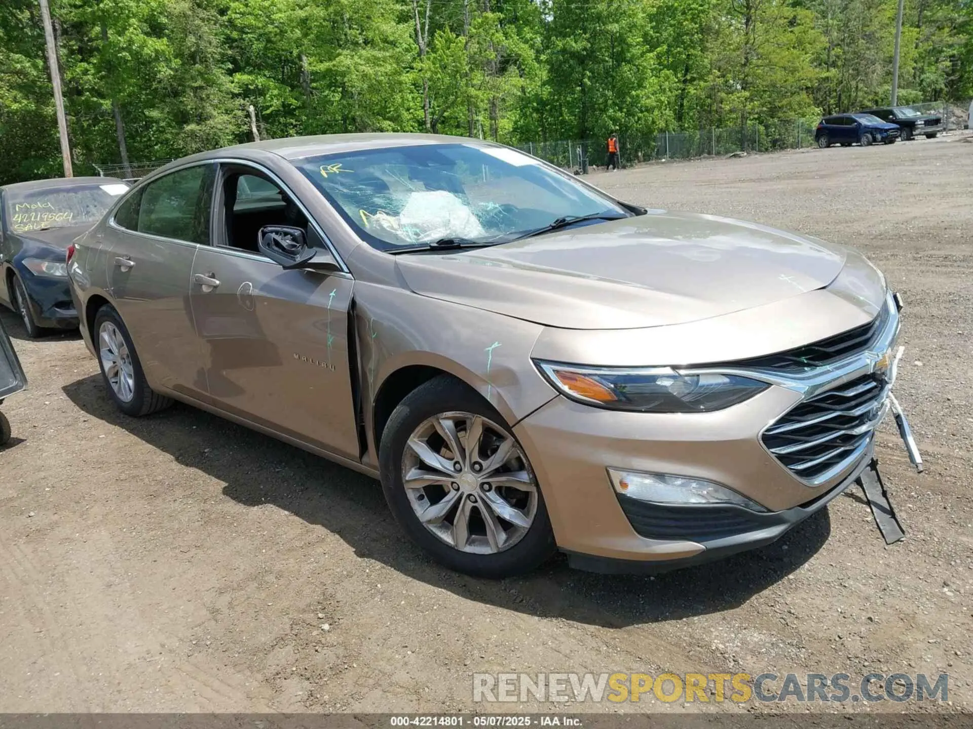 1 Photograph of a damaged car 1G1ZD5ST9KF113468 CHEVROLET MALIBU 2019