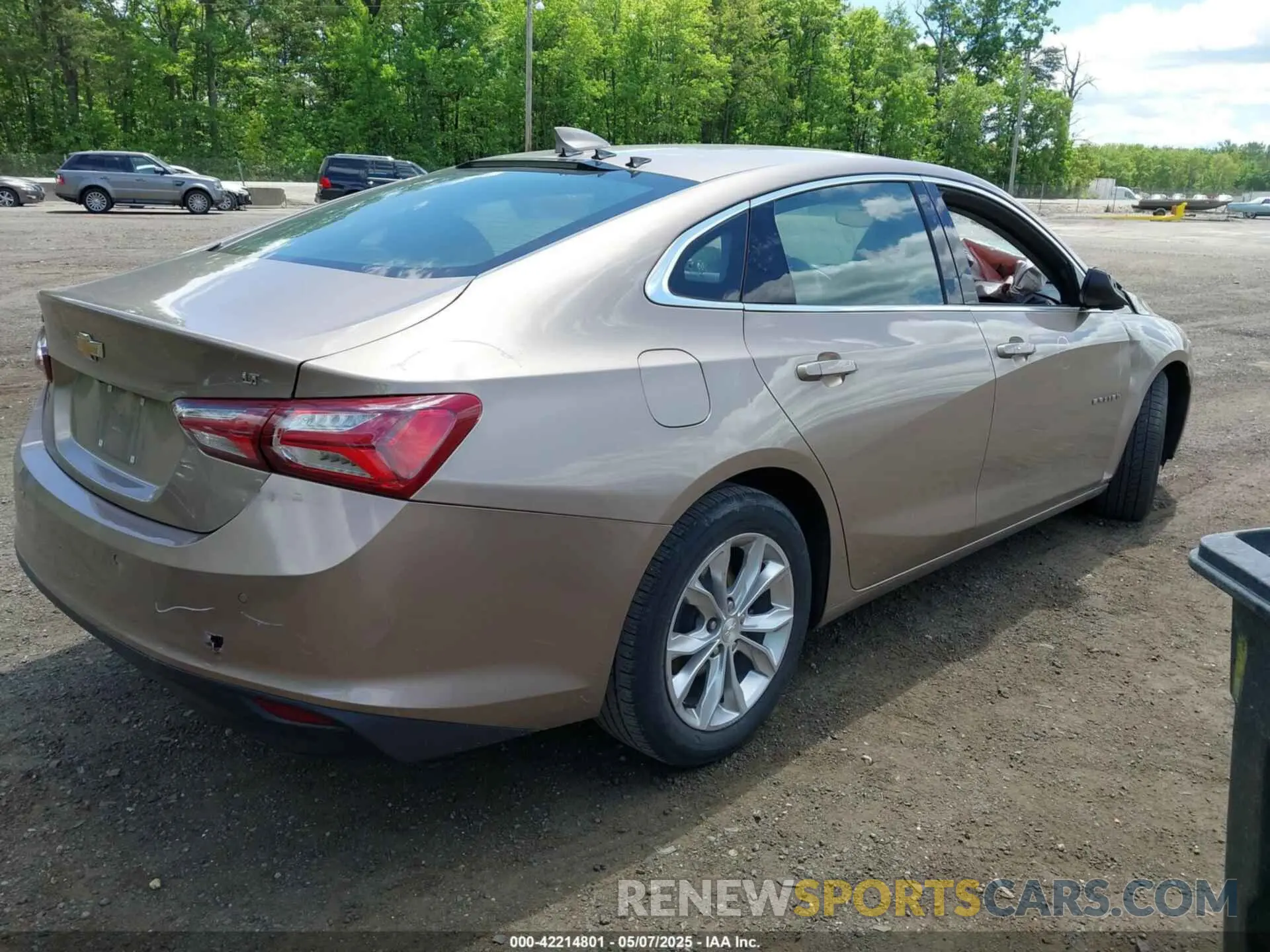 4 Photograph of a damaged car 1G1ZD5ST9KF113468 CHEVROLET MALIBU 2019