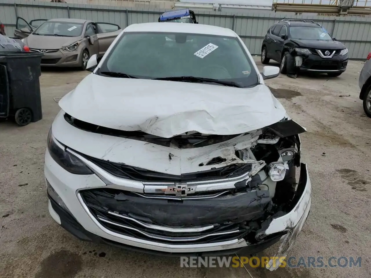 5 Photograph of a damaged car 1G1ZD5ST9KF124678 CHEVROLET MALIBU 2019