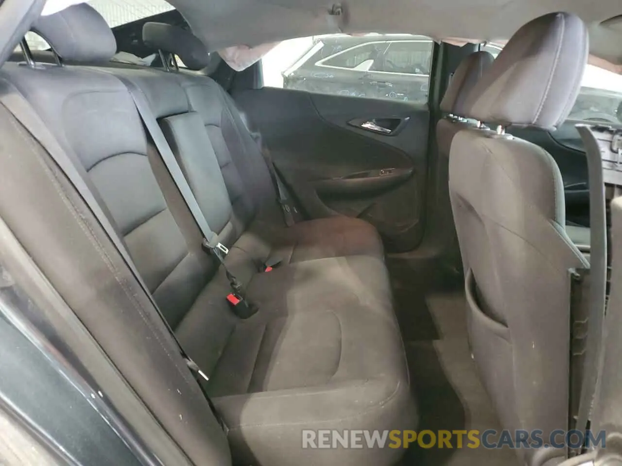 10 Photograph of a damaged car 1G1ZD5ST9KF134756 CHEVROLET MALIBU 2019