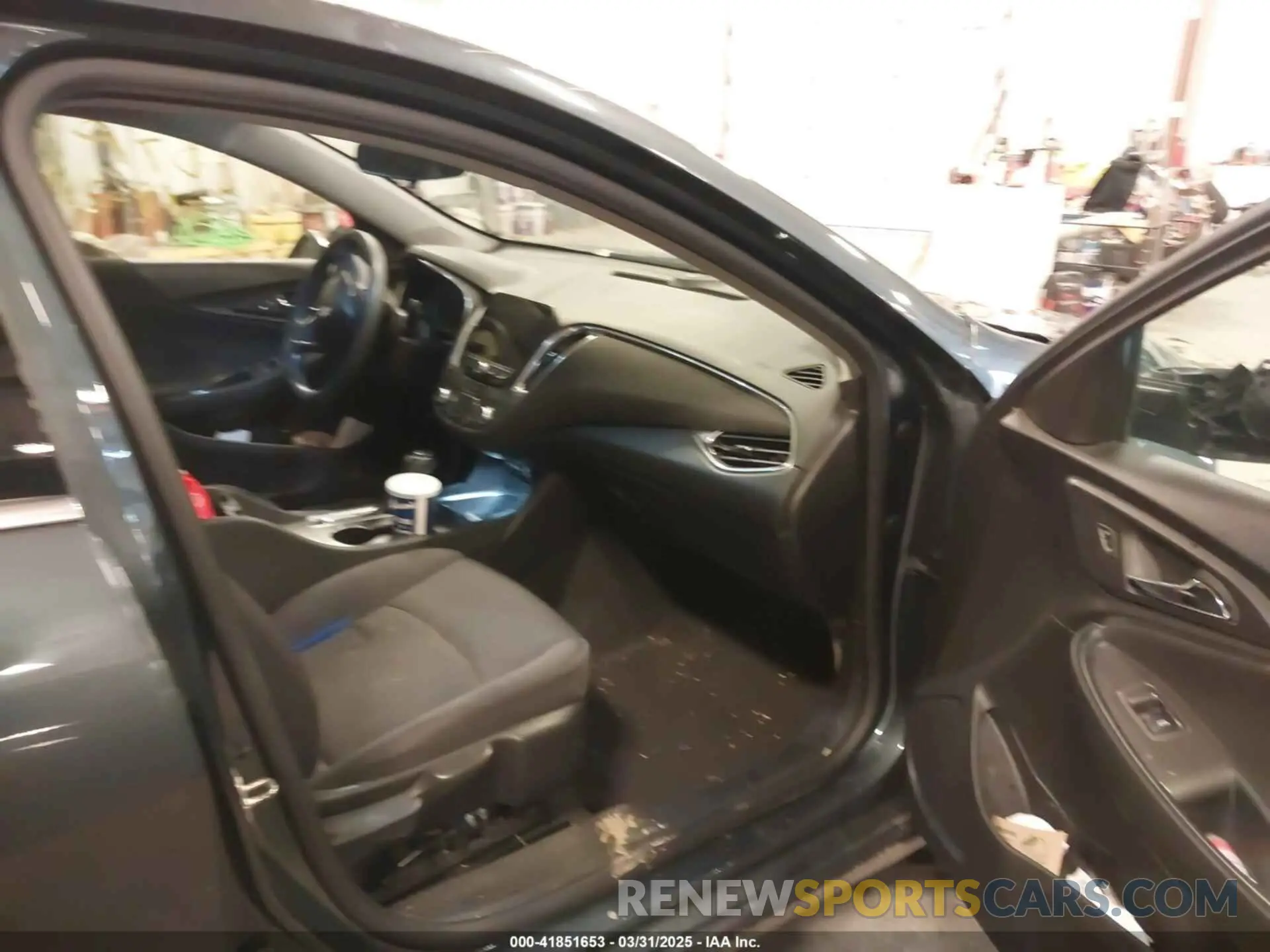 5 Photograph of a damaged car 1G1ZD5ST9KF139195 CHEVROLET MALIBU 2019