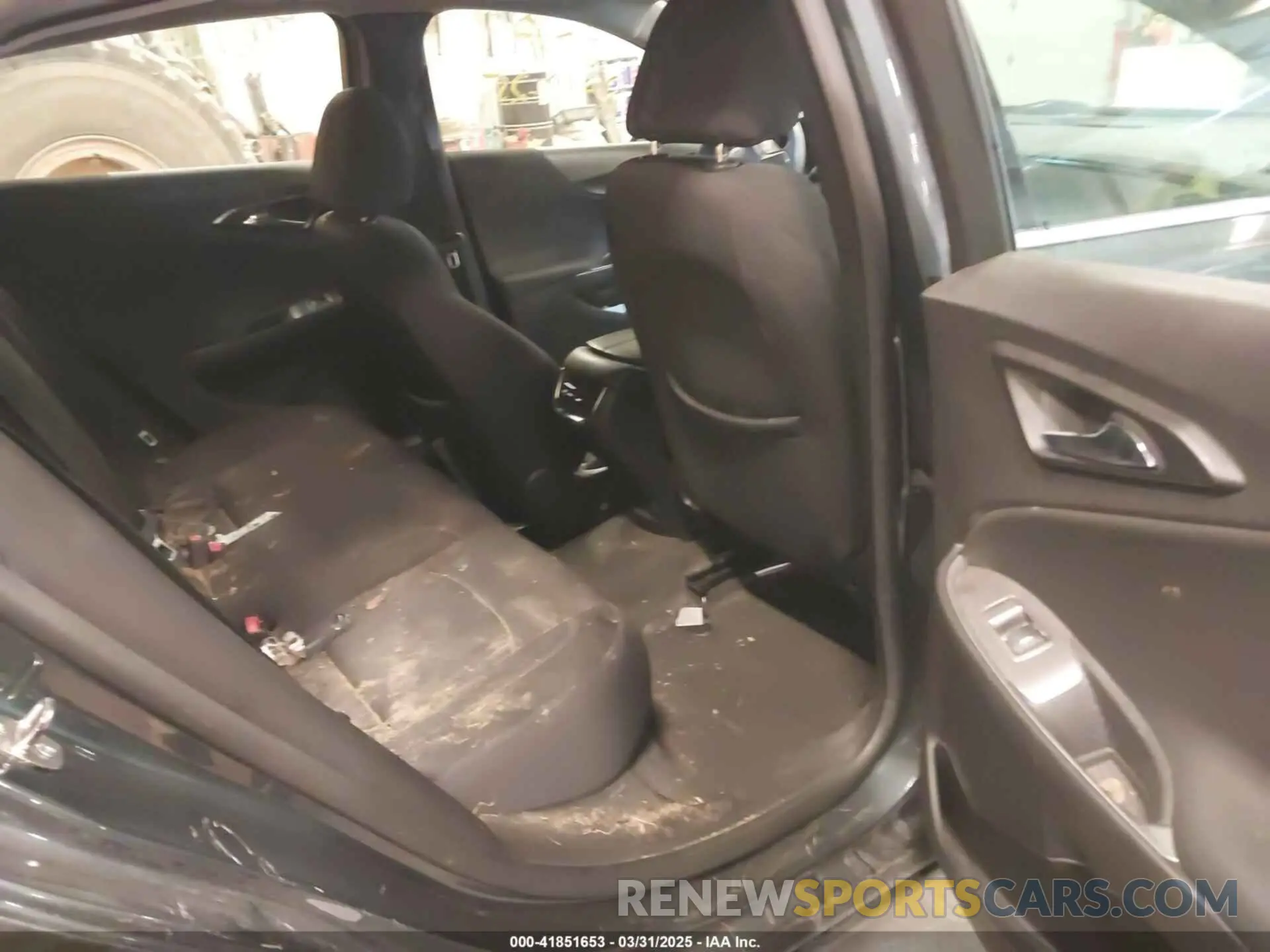 8 Photograph of a damaged car 1G1ZD5ST9KF139195 CHEVROLET MALIBU 2019
