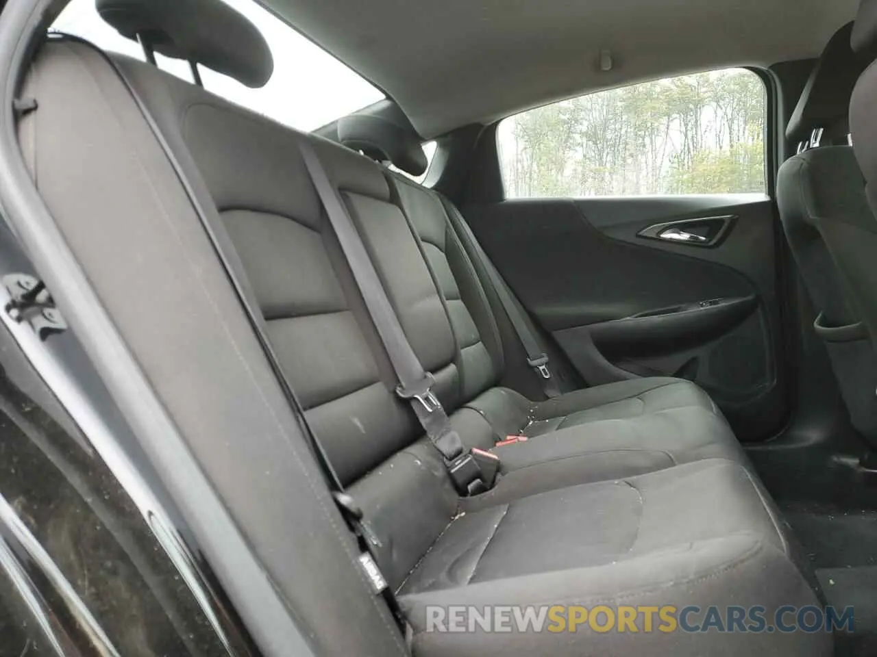 10 Photograph of a damaged car 1G1ZD5ST9KF148527 CHEVROLET MALIBU 2019