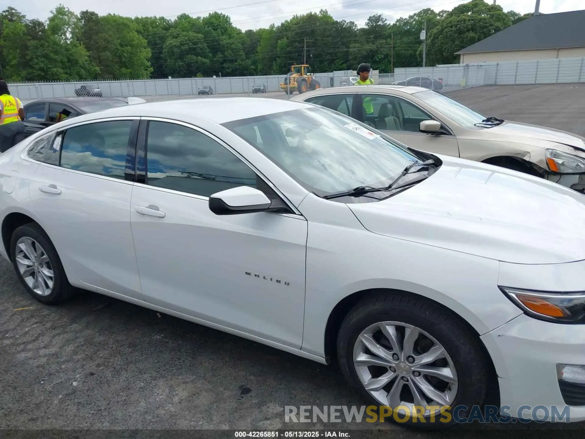 13 Photograph of a damaged car 1G1ZD5ST9KF162251 CHEVROLET MALIBU 2019
