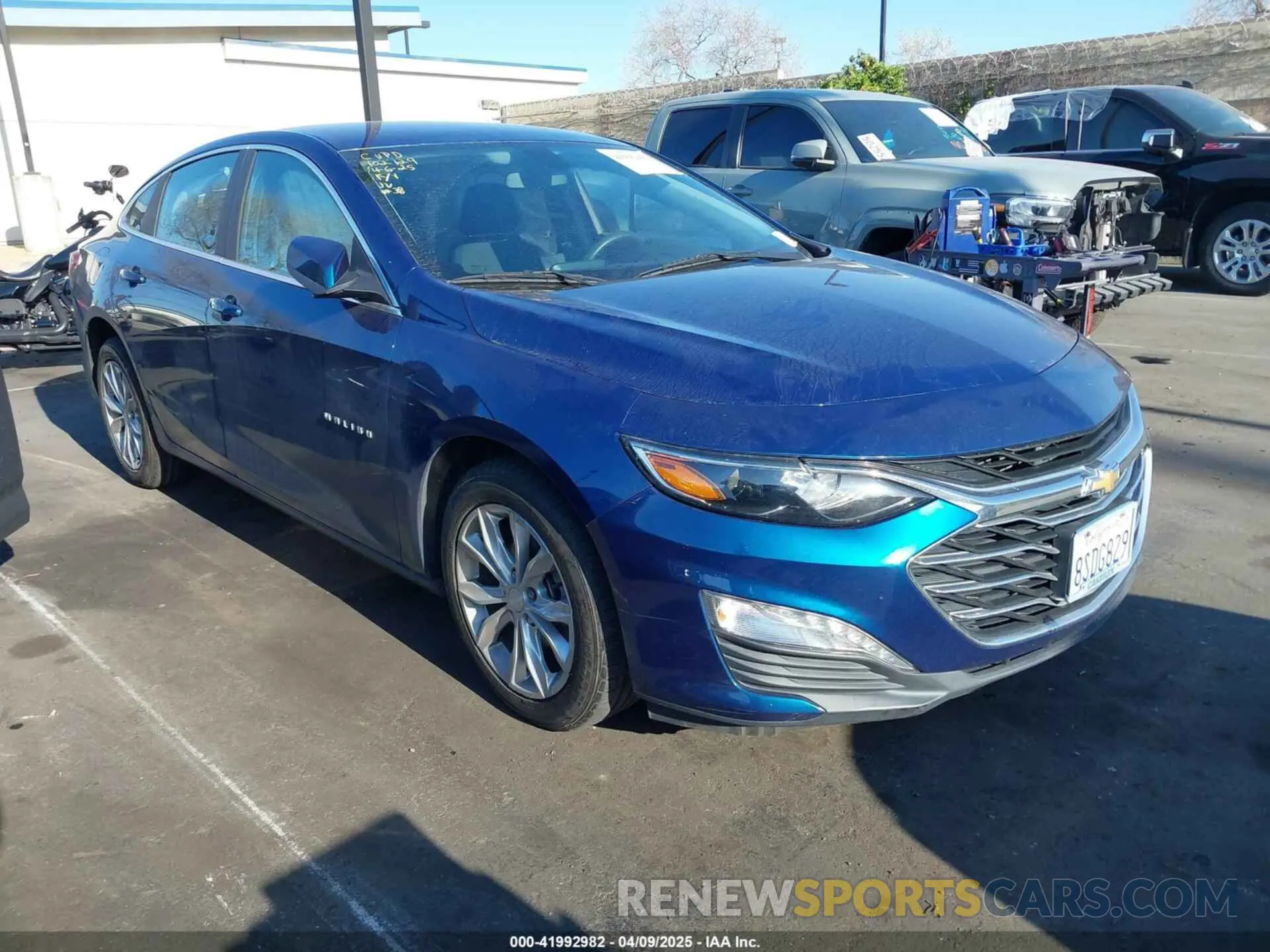 1 Photograph of a damaged car 1G1ZD5ST9KF165473 CHEVROLET MALIBU 2019