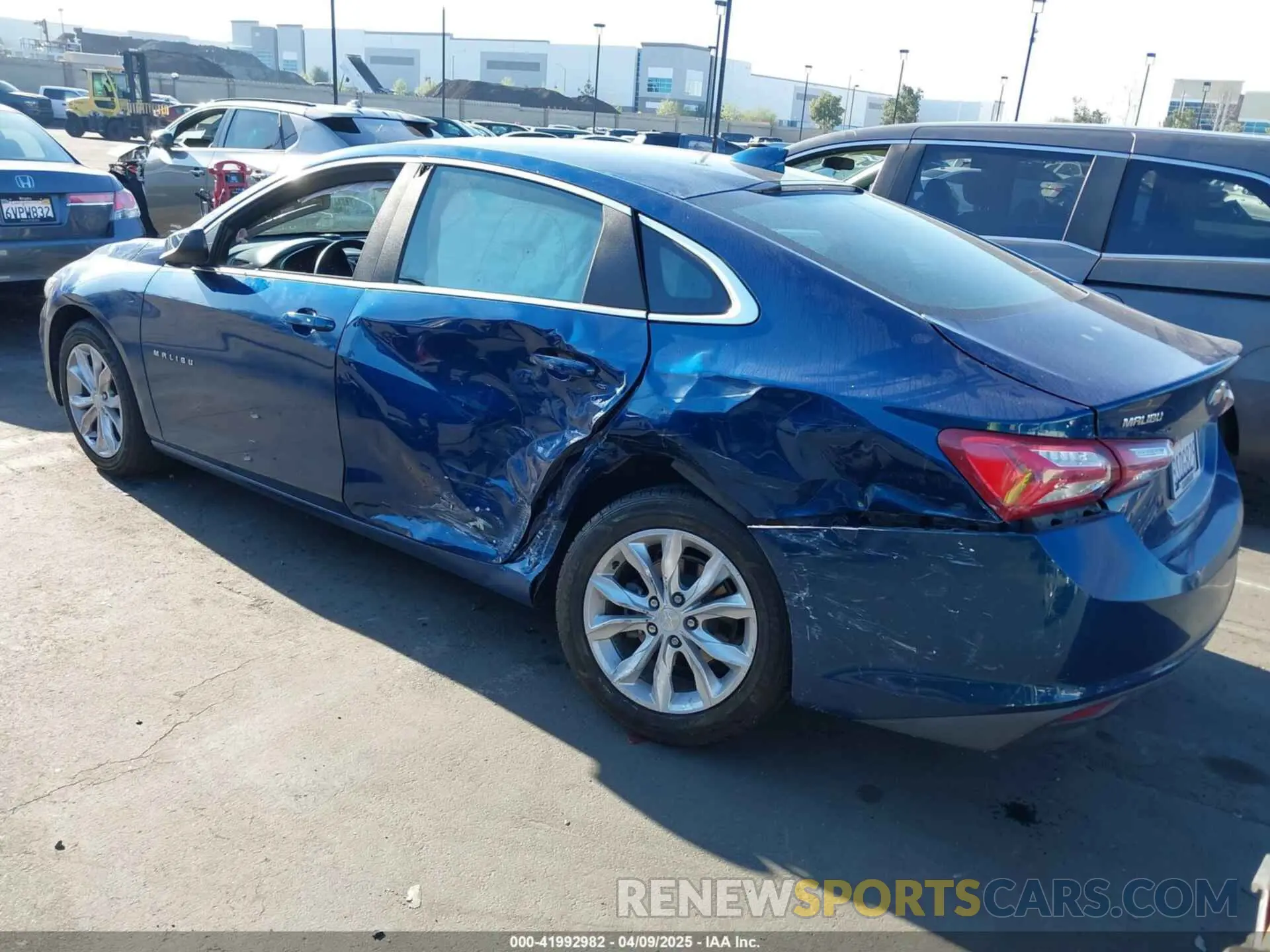 3 Photograph of a damaged car 1G1ZD5ST9KF165473 CHEVROLET MALIBU 2019