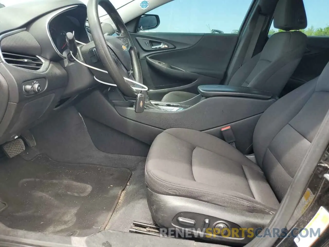 7 Photograph of a damaged car 1G1ZD5ST9KF178272 CHEVROLET MALIBU 2019