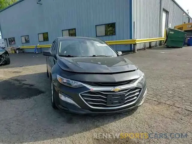 10 Photograph of a damaged car 1G1ZD5ST9KF180605 CHEVROLET MALIBU 2019