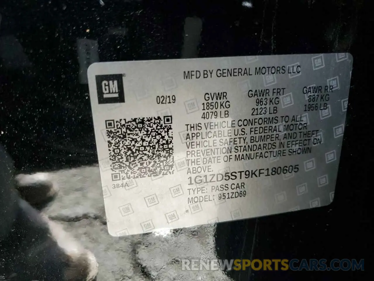 14 Photograph of a damaged car 1G1ZD5ST9KF180605 CHEVROLET MALIBU 2019