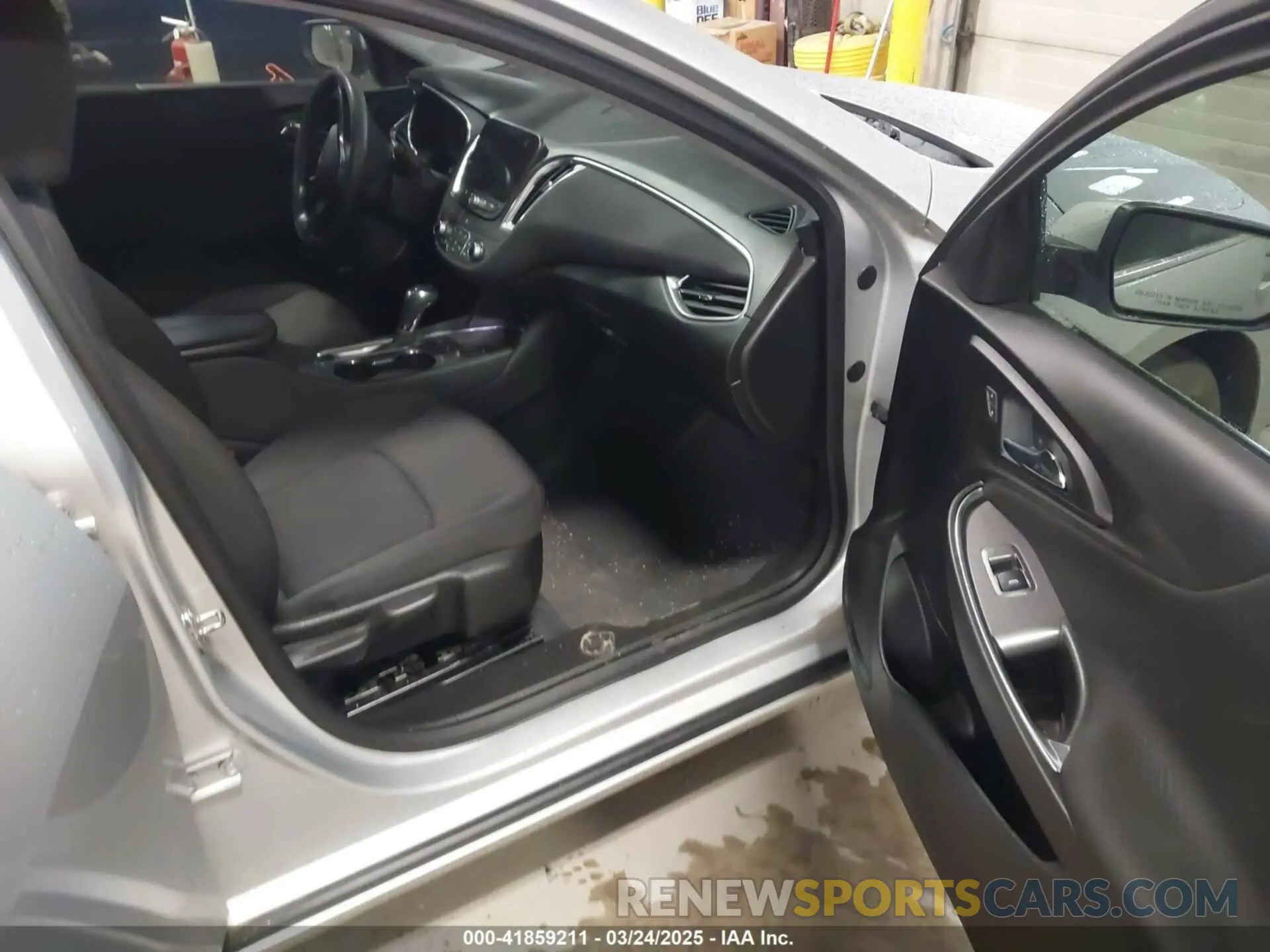 5 Photograph of a damaged car 1G1ZD5ST9KF188123 CHEVROLET MALIBU 2019