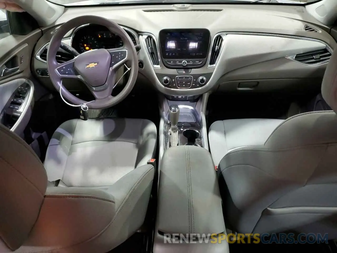 8 Photograph of a damaged car 1G1ZD5ST9KF222108 CHEVROLET MALIBU 2019