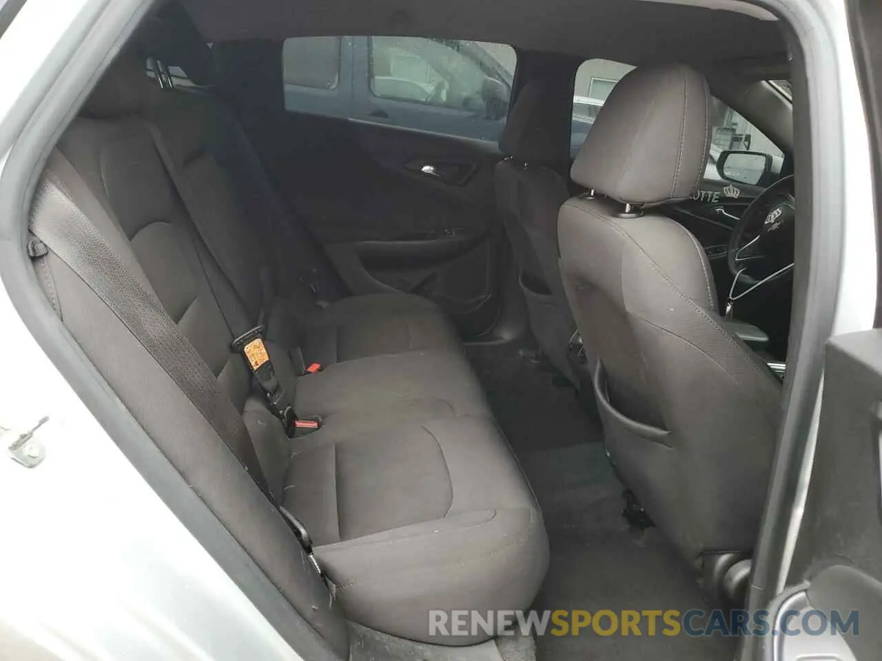 10 Photograph of a damaged car 1G1ZD5STXKF117030 CHEVROLET MALIBU 2019