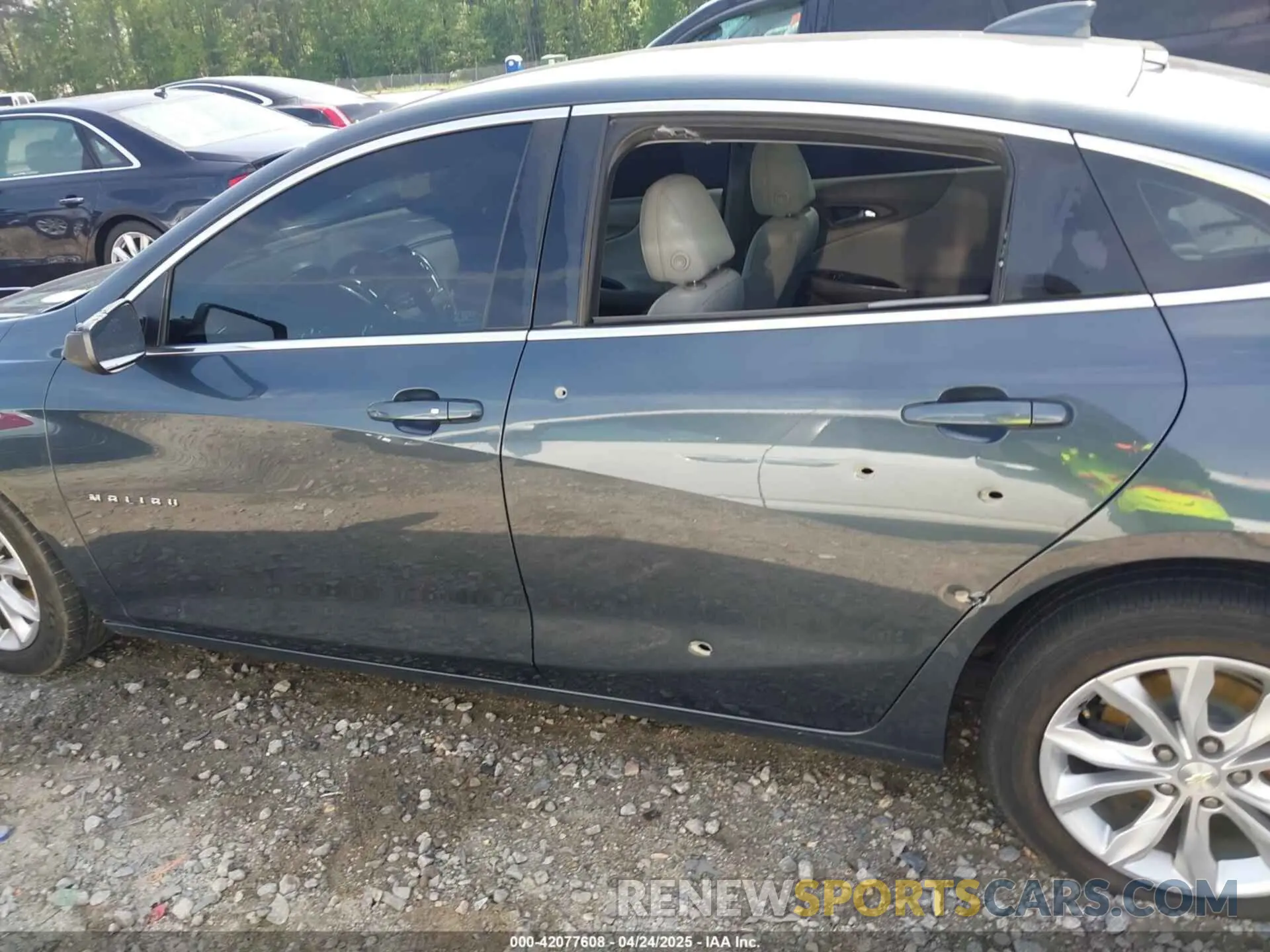 14 Photograph of a damaged car 1G1ZD5STXKF135950 CHEVROLET MALIBU 2019
