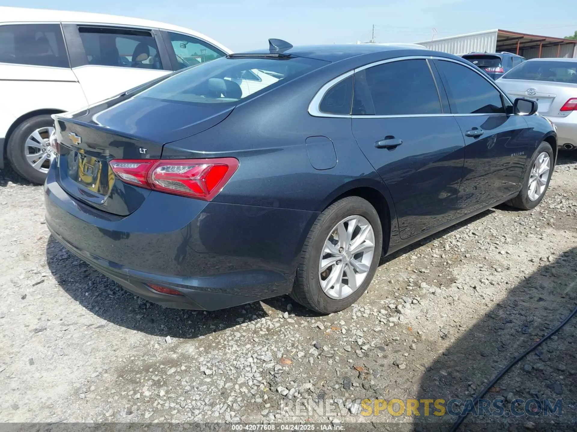 4 Photograph of a damaged car 1G1ZD5STXKF135950 CHEVROLET MALIBU 2019